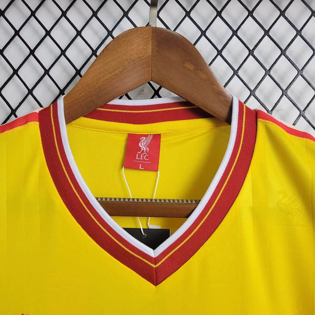 AlphaJersey-Retro Liver.pool 1986-87 Third Jersey