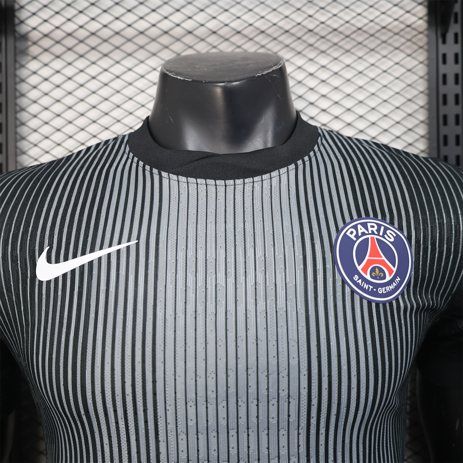 AlphaJersey-Paris Saint-Germain PSG 25-26 Black GK Goalkeeper Unsponsored Jersey - Player Version