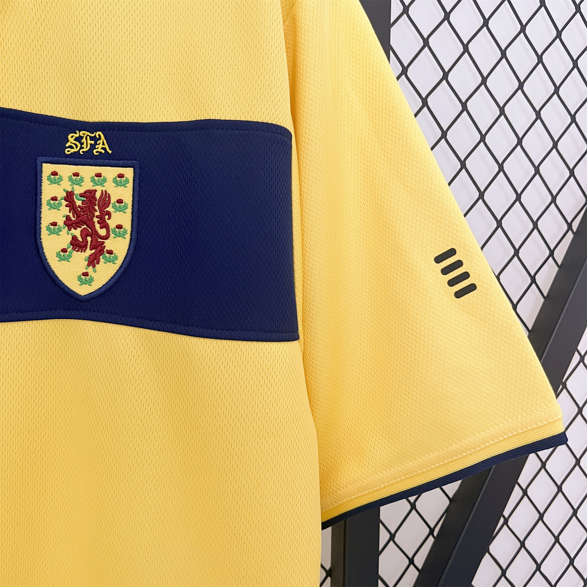 AlphaJersey-Retro S-c-o.t l.a-n.d 2002 Away Jersey