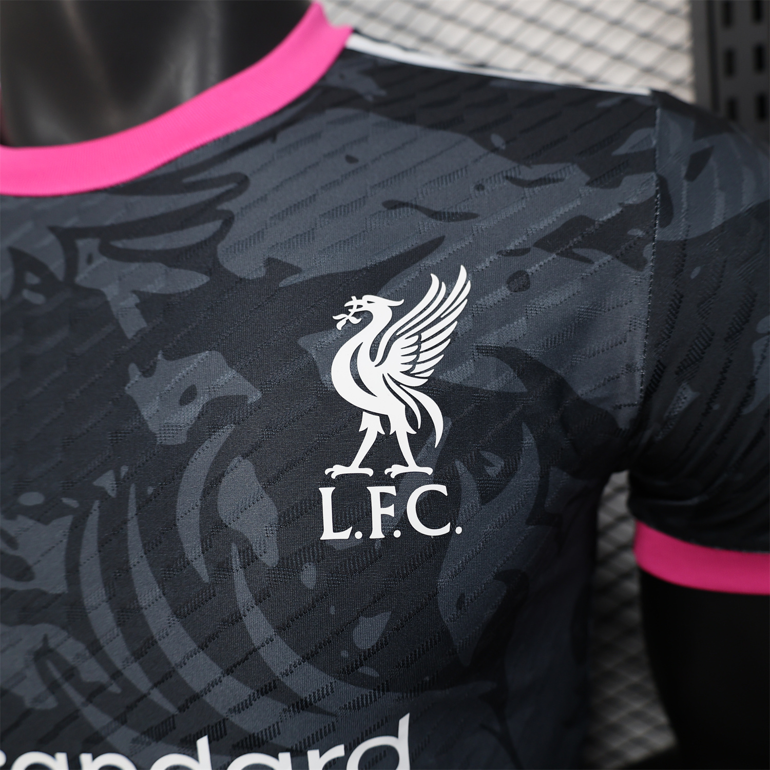 AlphaJersey-Liver.pool 25-26 Red White Liver.pool Bird Black Special Jersey - Player Version