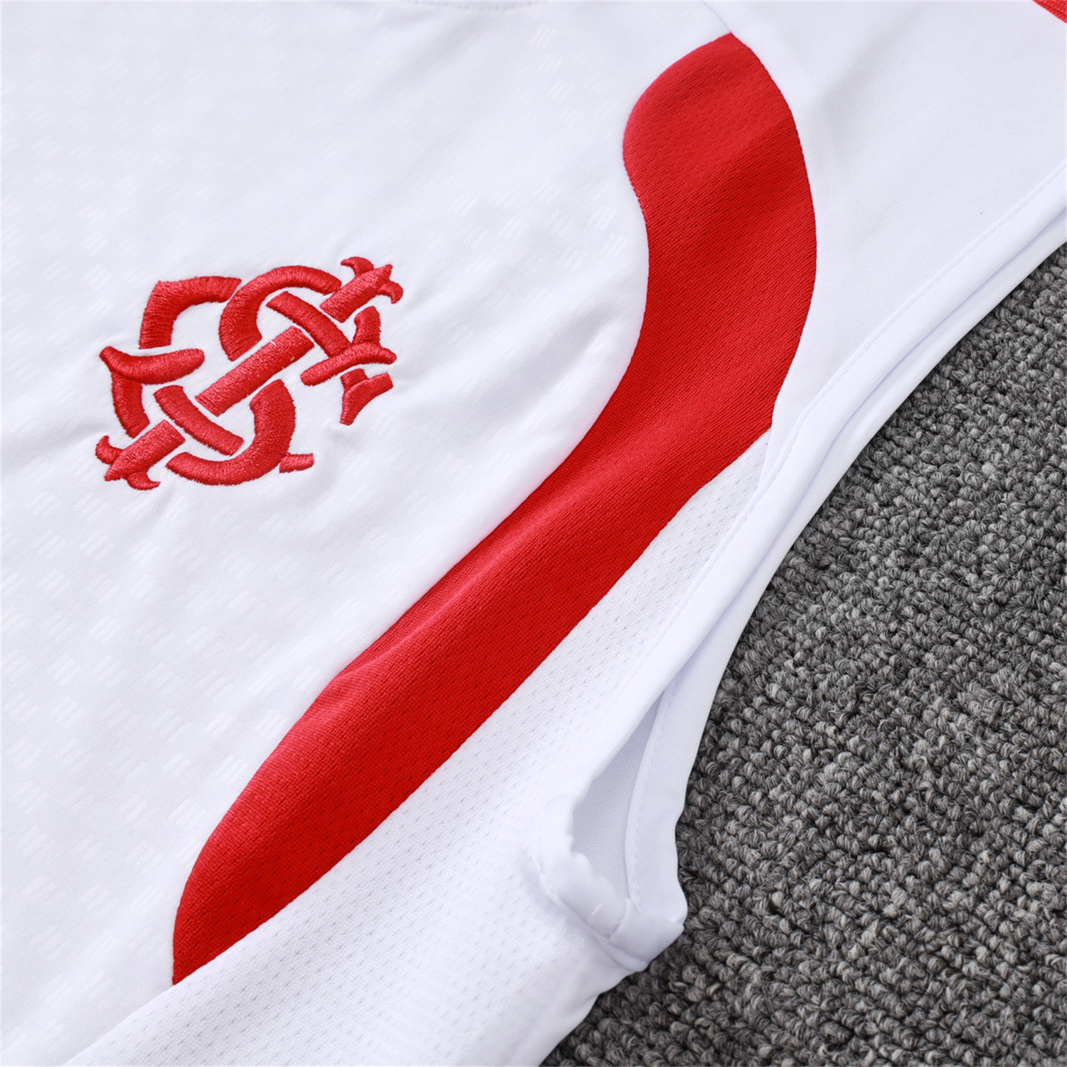 AlphaJersey-SC Internacional 2026 Vest Training Set - White Vest and Red Shorts