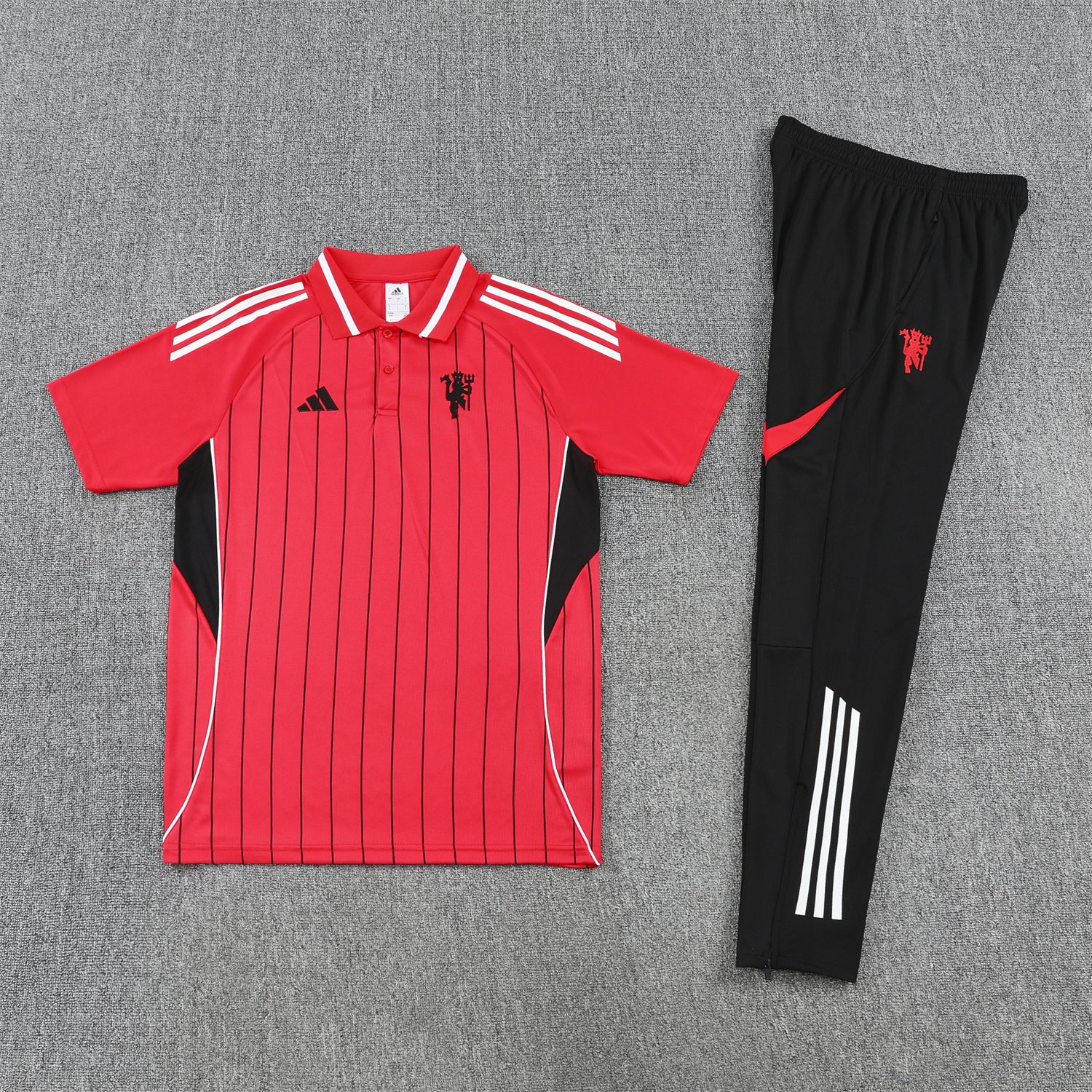 AlphaJersey-Manchester United 25-26 POLO Short-Sleeve Training Set - Red Top and Black Pants