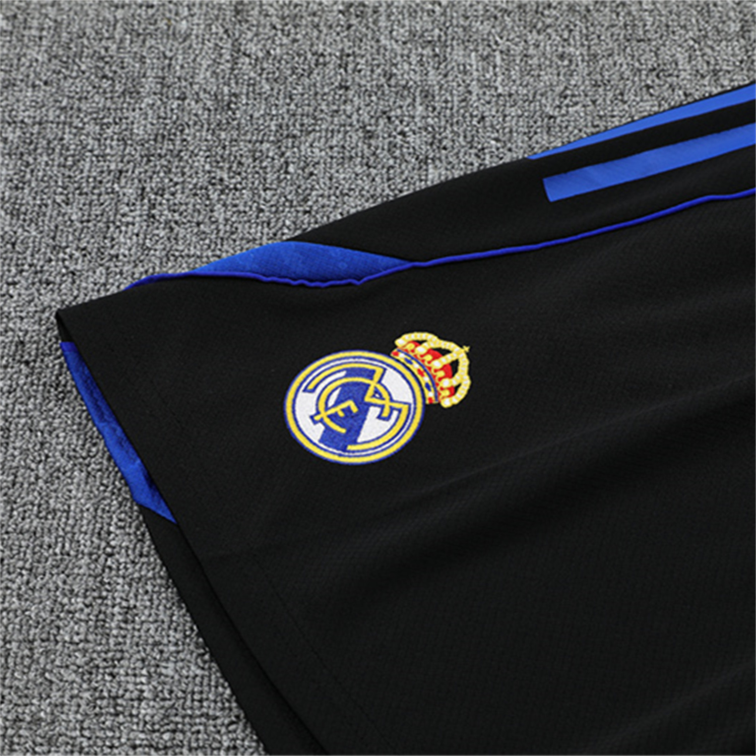 AlphaJersey-Real Madrid 25-26 Short-Sleeve Training Set - CamouflageTop & Black Shorts