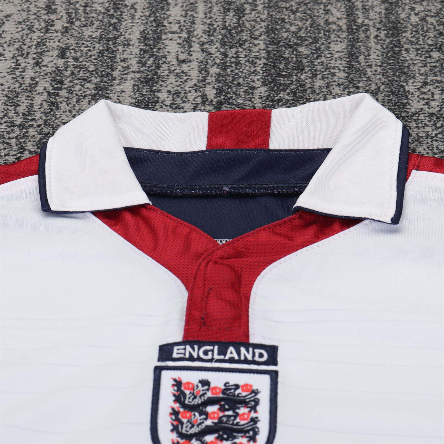 AlphaJersey-Retro England 2004 Home Kids Kit