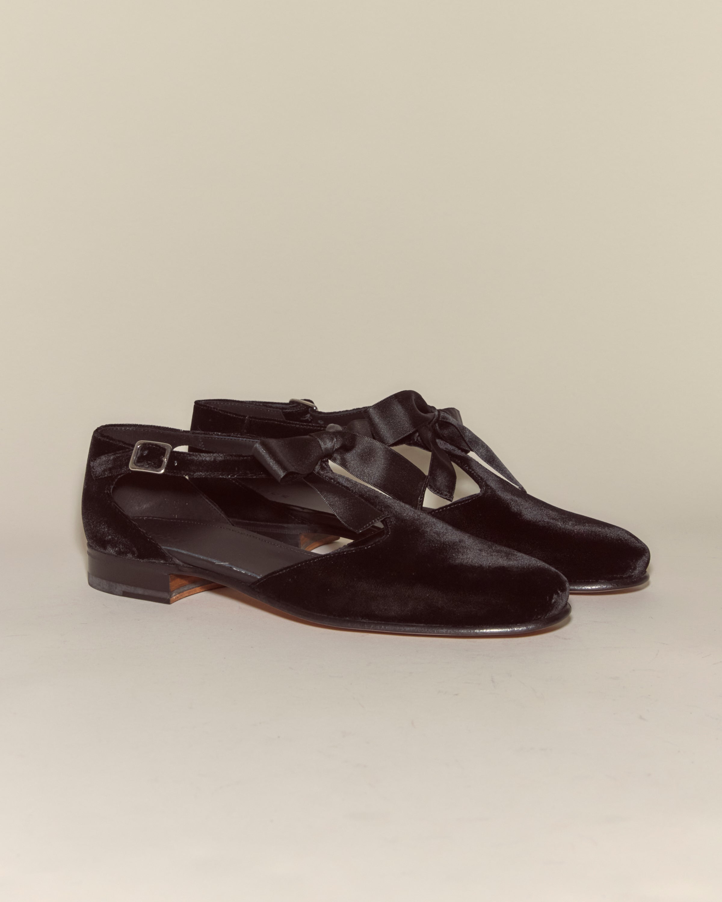Velvet Theater Shoes - Black | Modern Menswear by yycbvcnbmmnbm