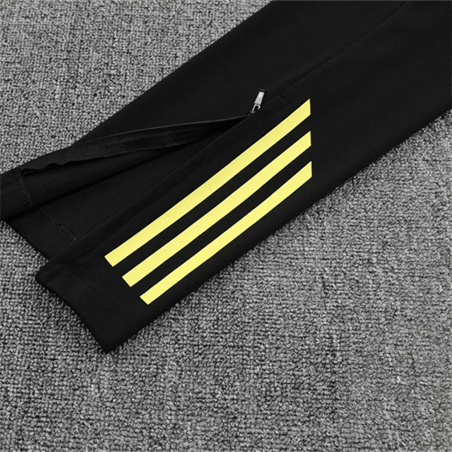 AlphaJersey-Juventus 25-26 Long Sleeve Training Set - Black Top and Black Pants