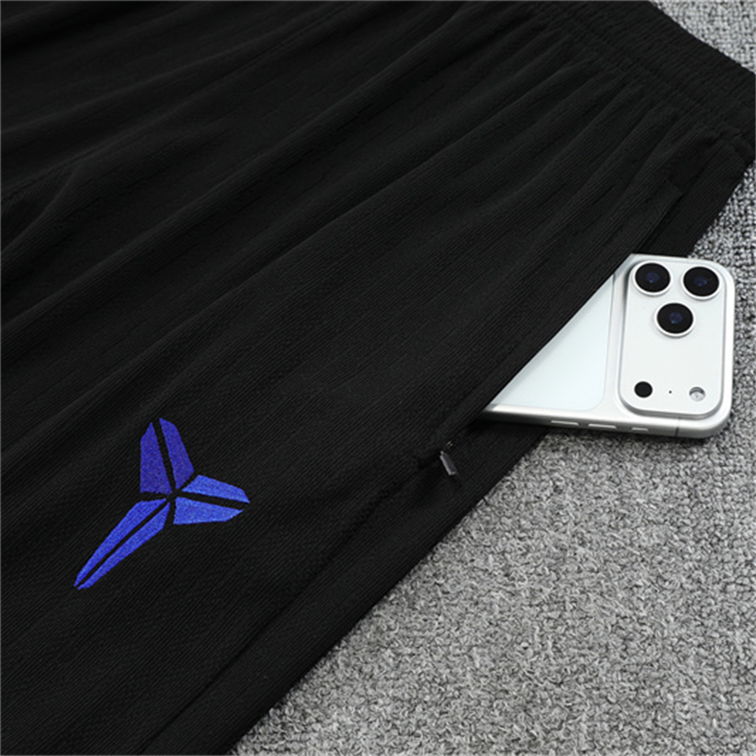 AlphaJersey-Barcelona 25-26 Long Sleeve Training Set - Grey Top & Black Pants
