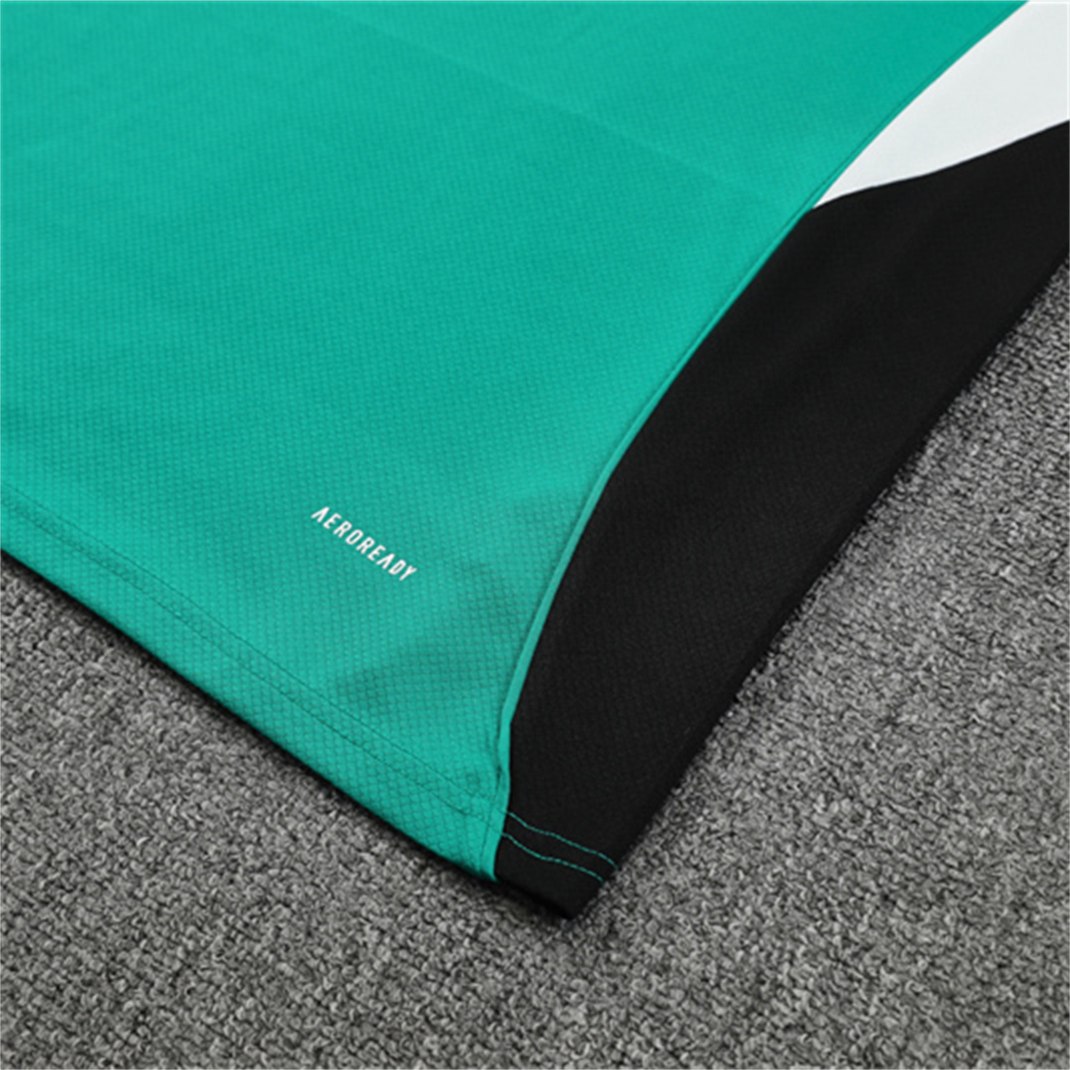 AlphaJersey-Liver.pool 25-26 Kids Short-Sleeve Training Set - Green Top & Black Shorts