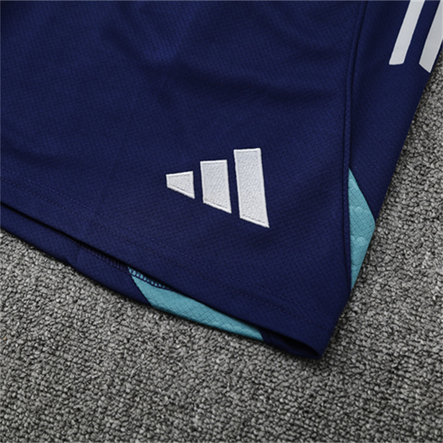 AlphaJersey-Arsenal 25-26 Short-Sleeve Training Set - Green Top and Deep Blue Shorts