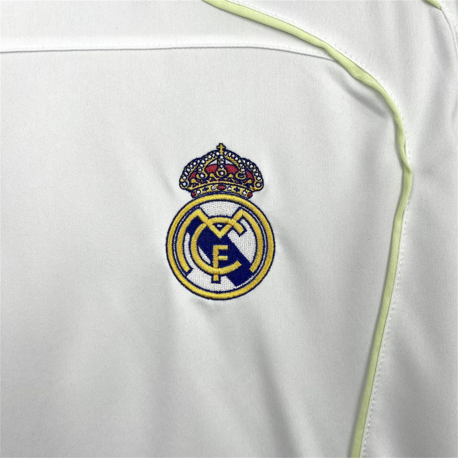 AlphaJersey-Real Madrid 25-26 Urban Purist Throwback White Jersey - Fans Version