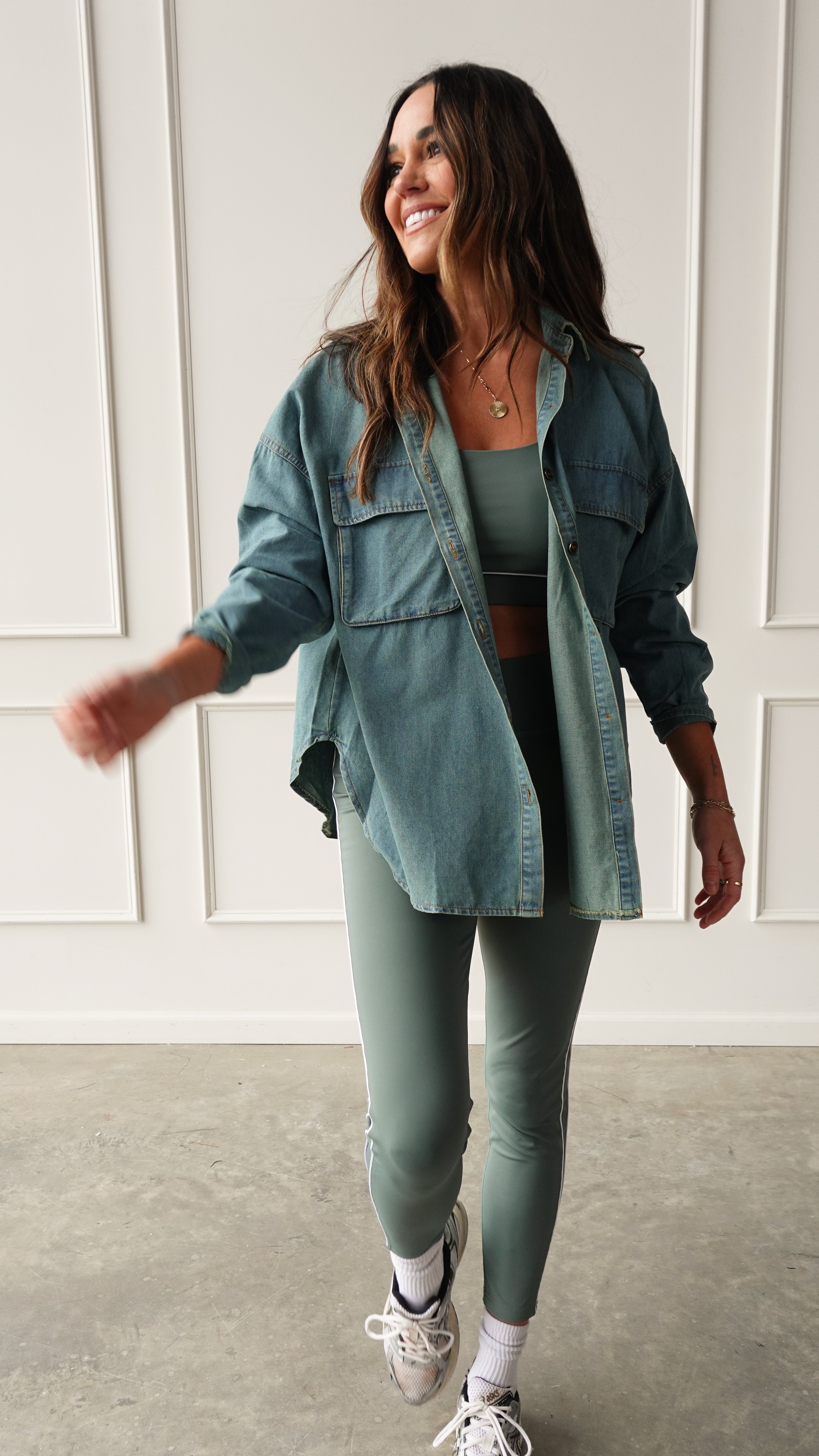 Green Sports Bra and Legging Set | Elegant Women's Fashion by coolavocek