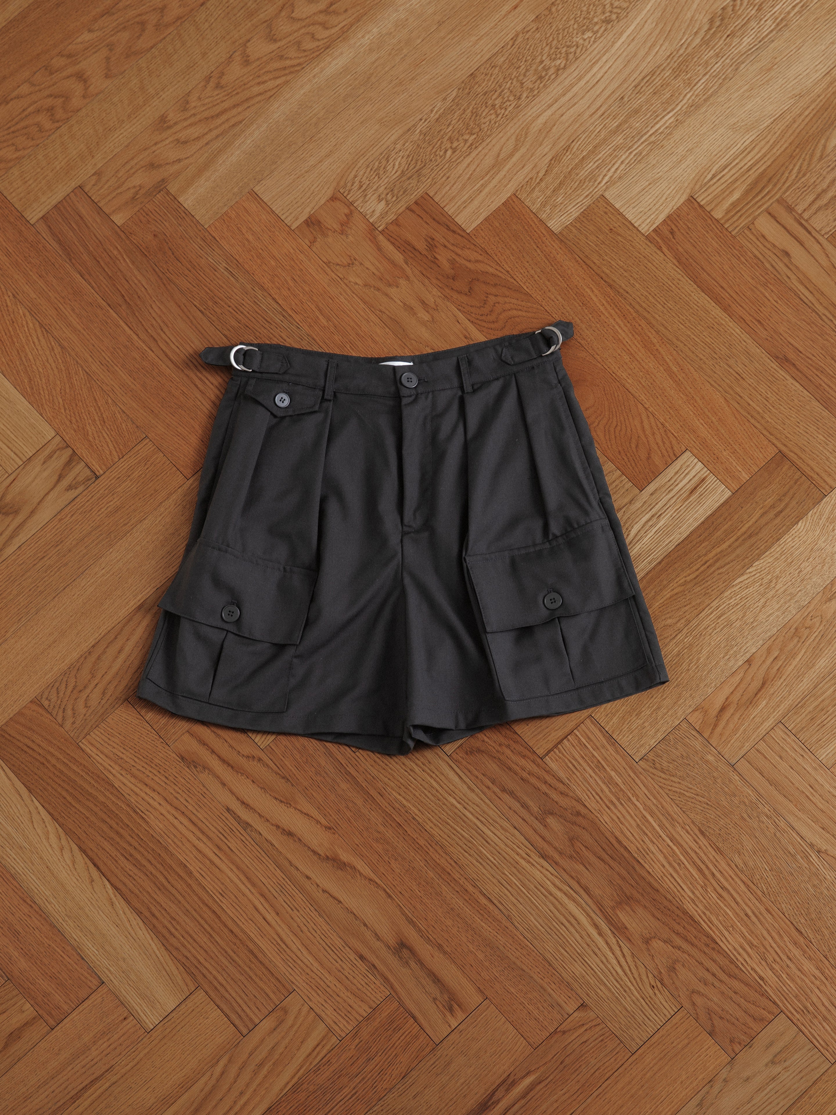 Pleated Pocket Cargo Shorts | Modern Menswear by yycbvcnbmmnbm