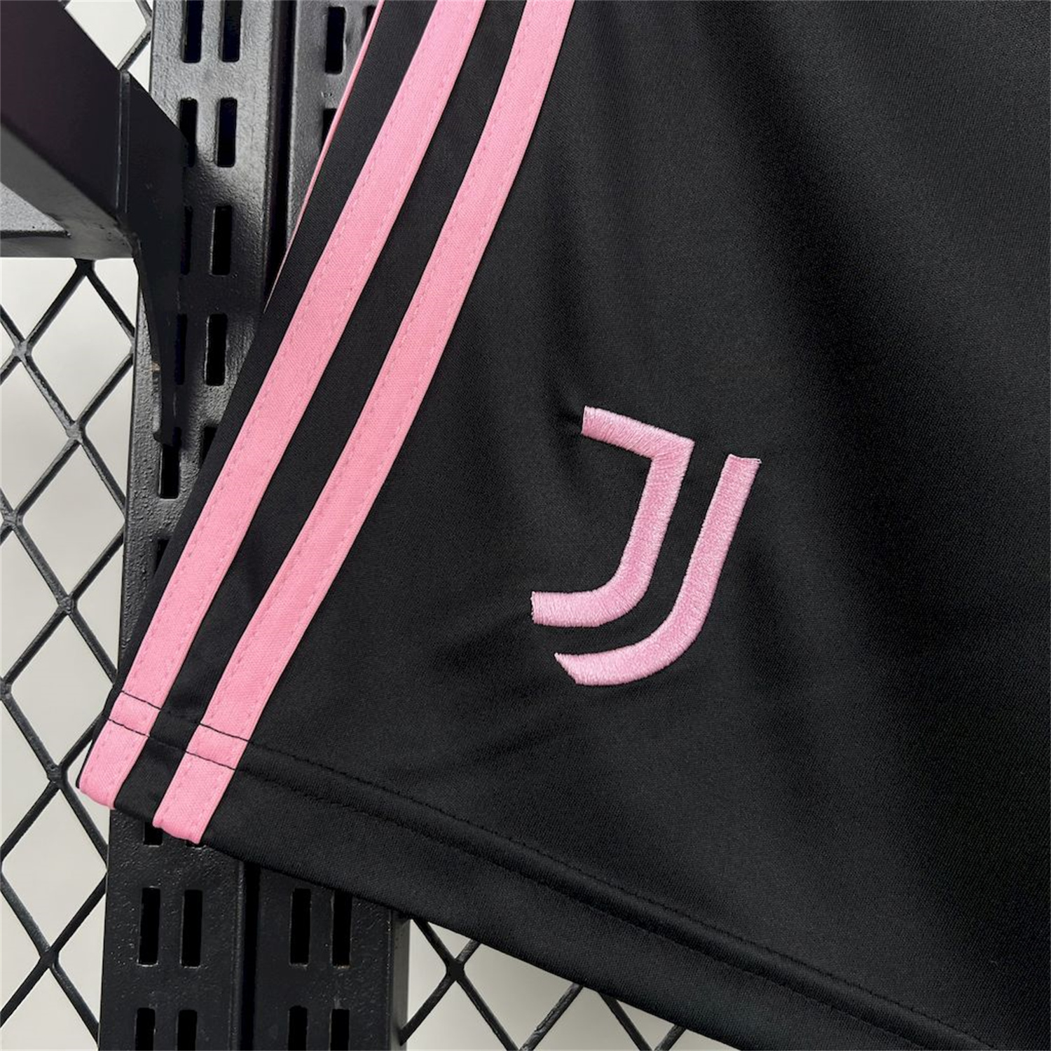 AlphaJersey-Juventus 25-26 Home Black Shorts - Fans Version