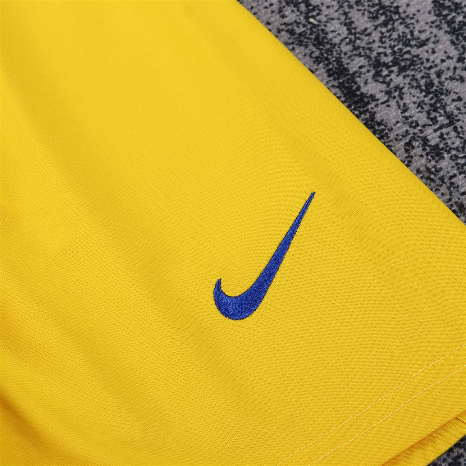 AlphaJersey-Retro Inter Milan 2002-03 Third Kids Kit
