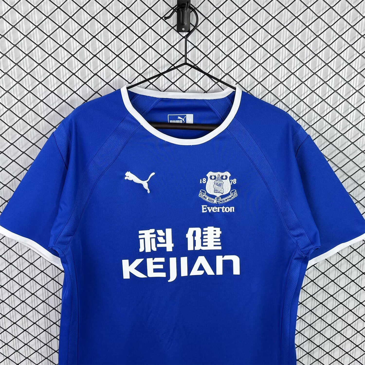 AlphaJersey-Retro Everton 2003-04 Home Jersey