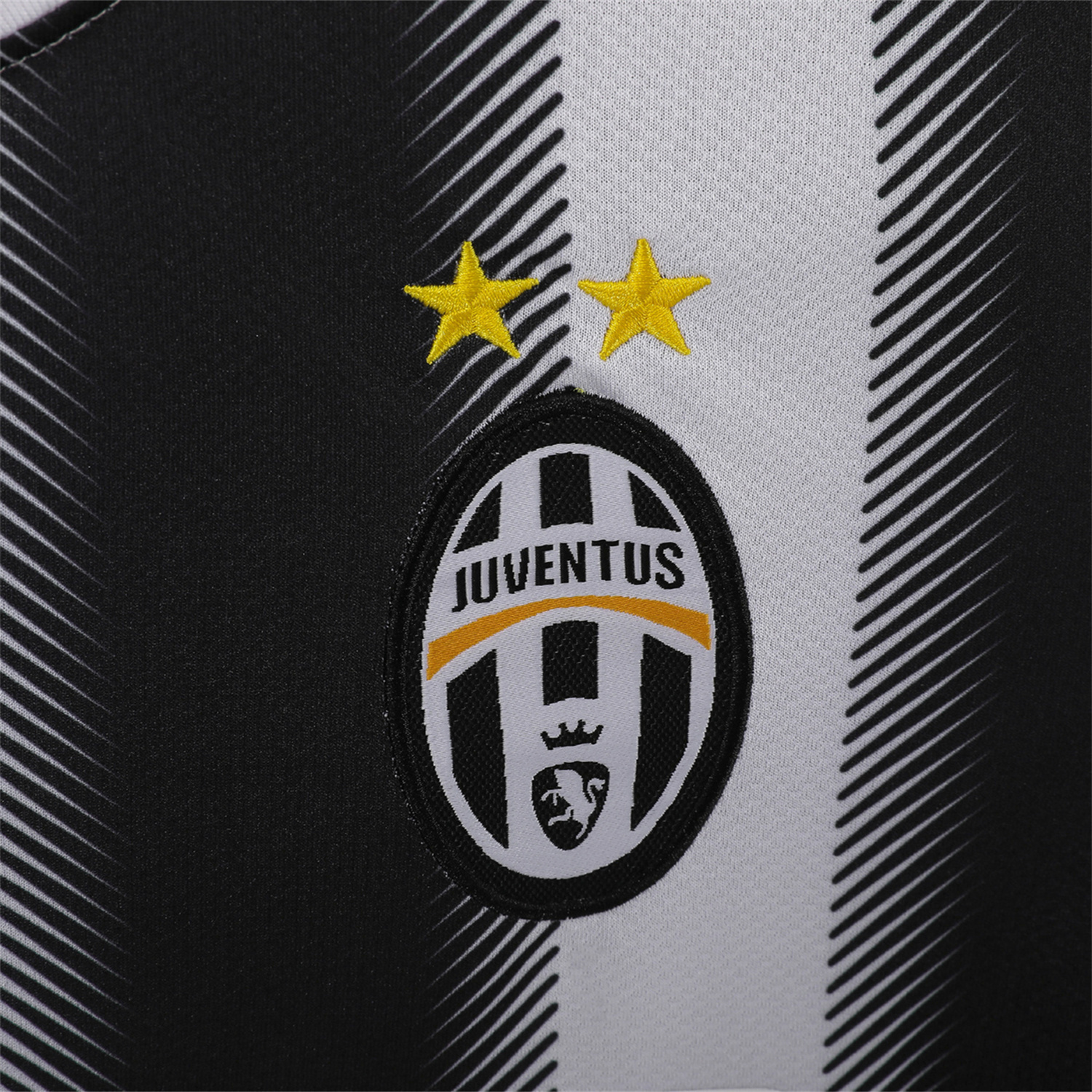 AlphaJersey-Retro Juventus 2011-12 Home Jersey
