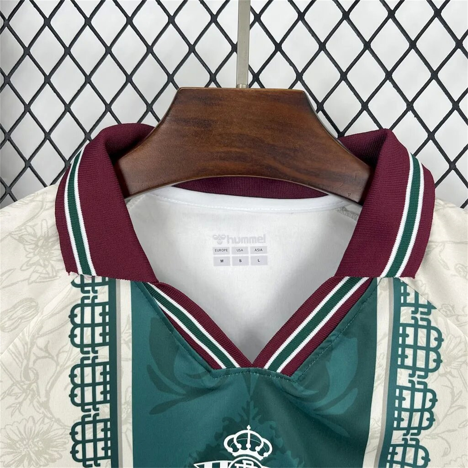 AlphaJersey-Real Betis 25-26 Green Vertical Stripes with White Flower Pattern Special Jersey - Fans Version