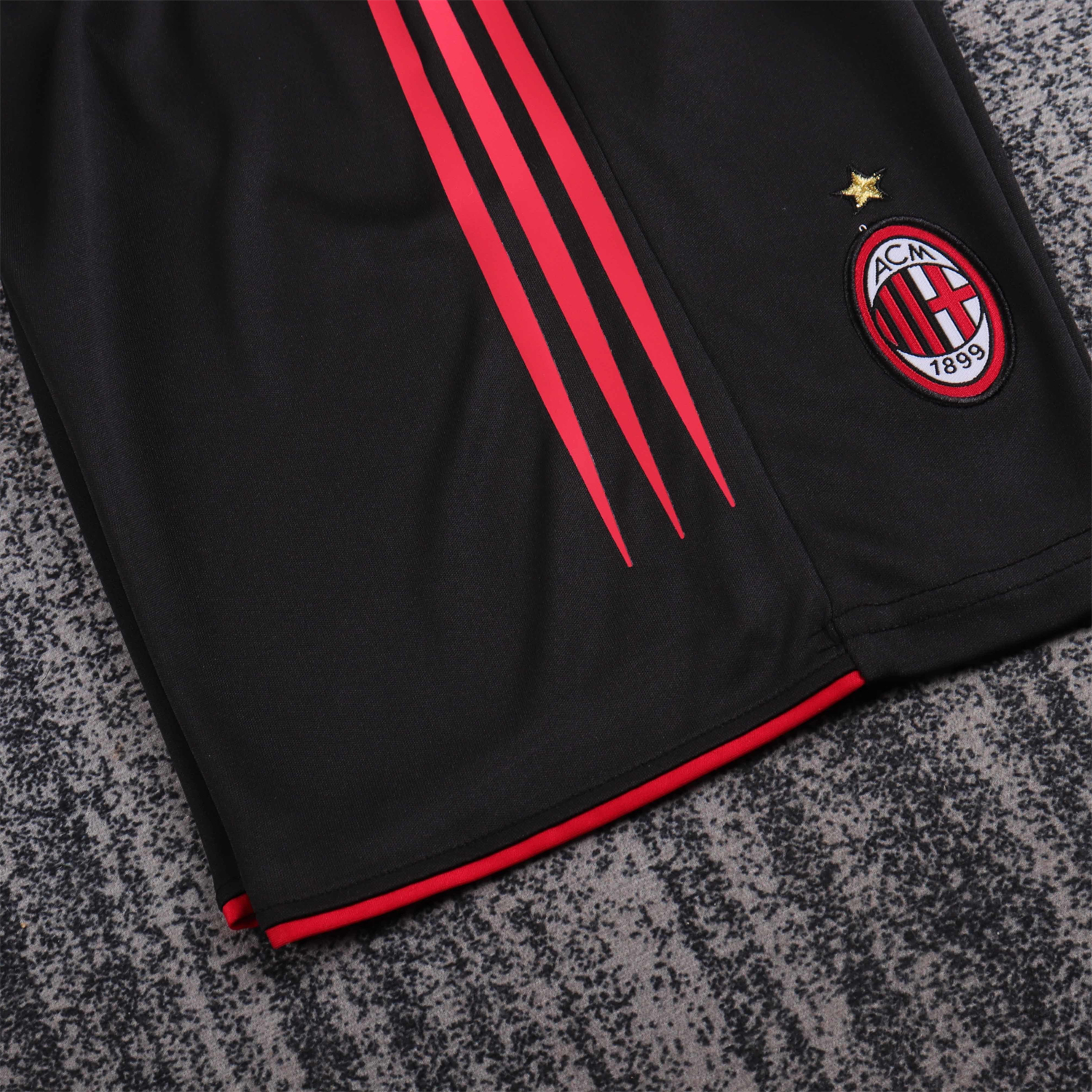 AlphaJersey-Retro AC Milan 2004-05 Home Kids Kit