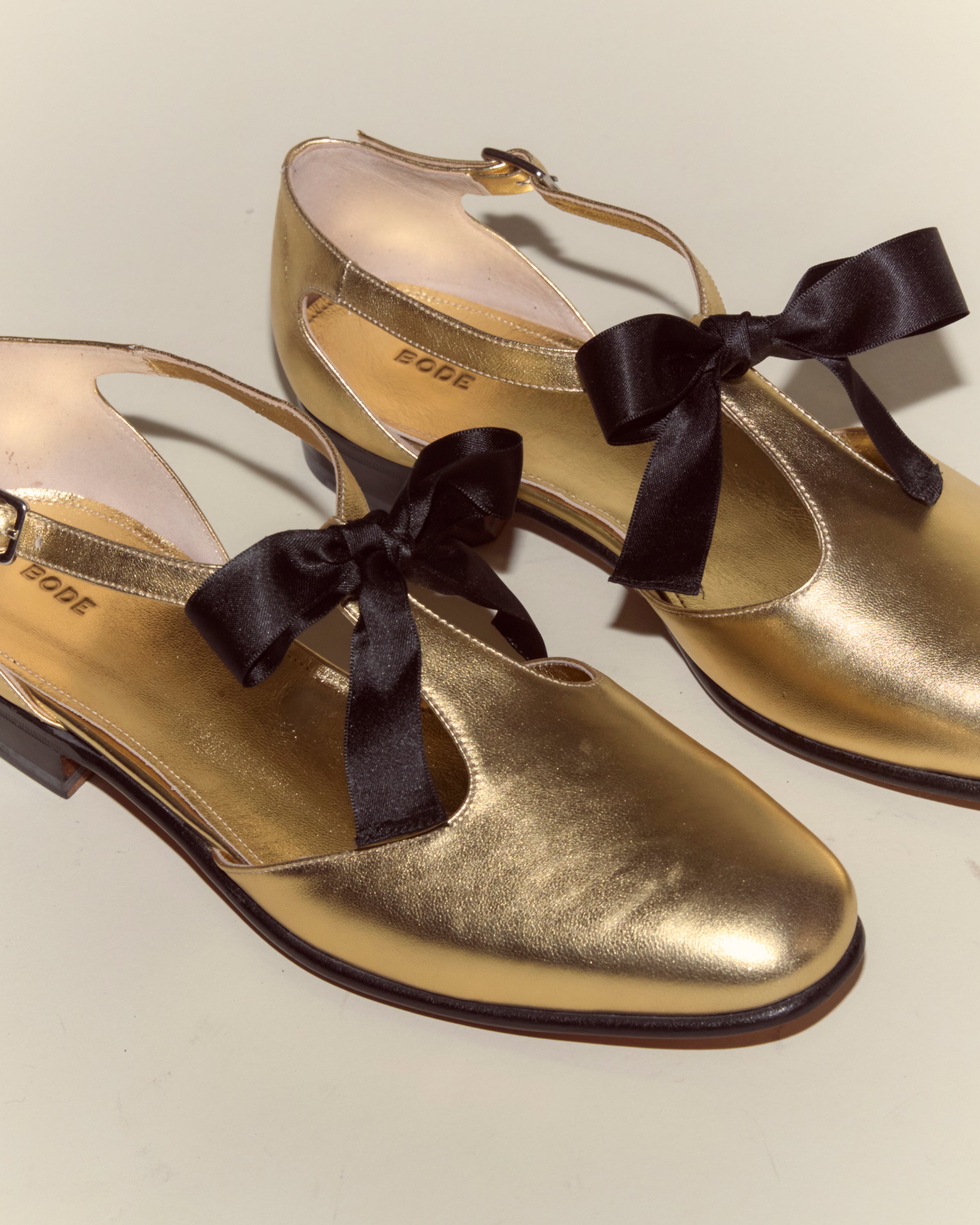 Theater Shoes - Gold | Modern Menswear by yycbvcnbmmnbm