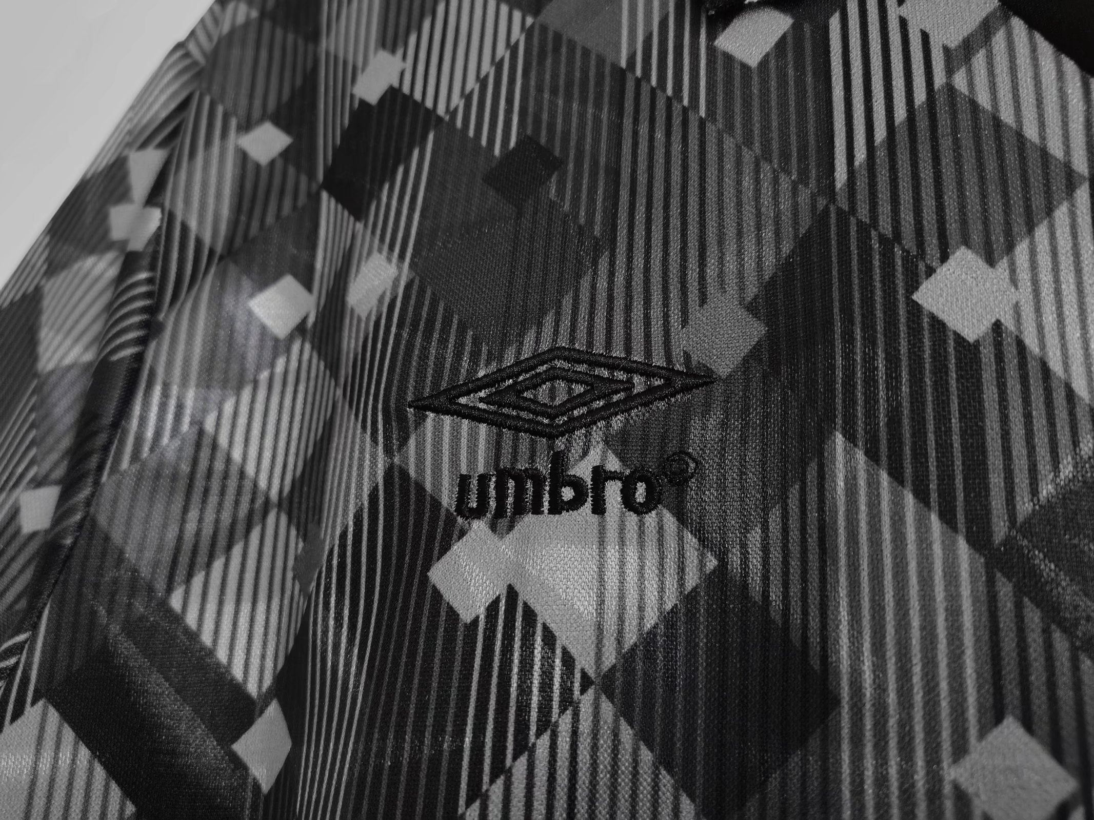 AlphaJersey-Retro England 1990 Black Jersey