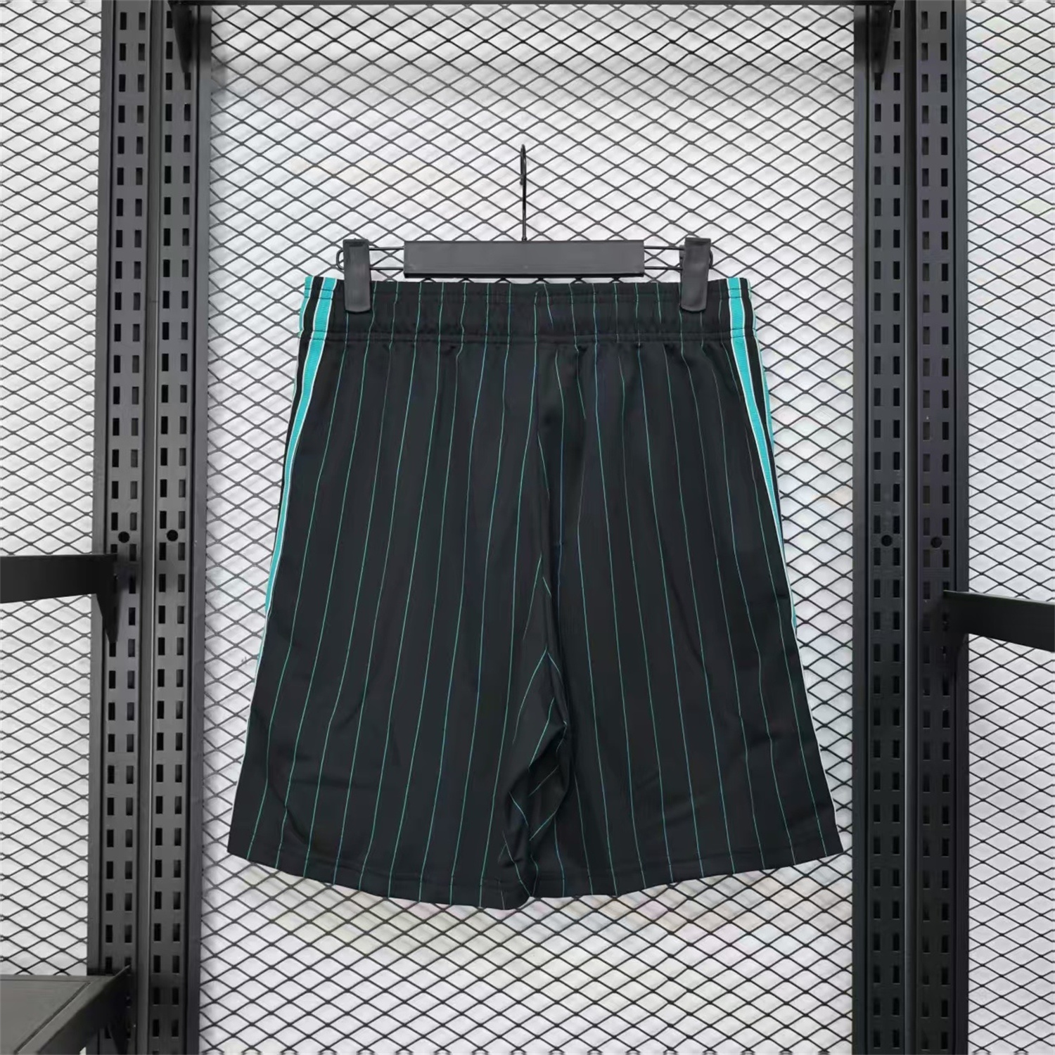 AlphaJersey-Liver.pool 25-26 Trefoil Black Travel Shorts - Player Version