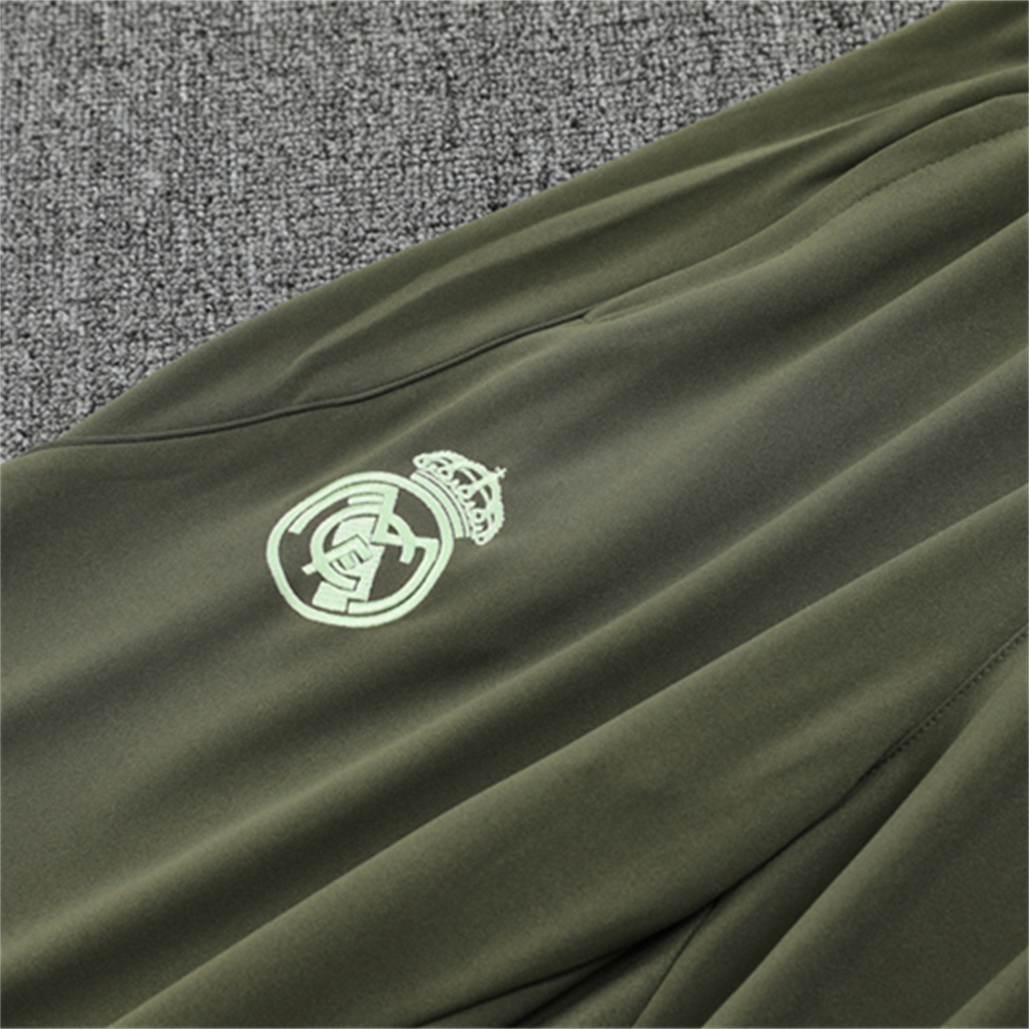 AlphaJersey-Real Madrid 25-26 Long Sleeve Training Set - Army Green Top & Pants