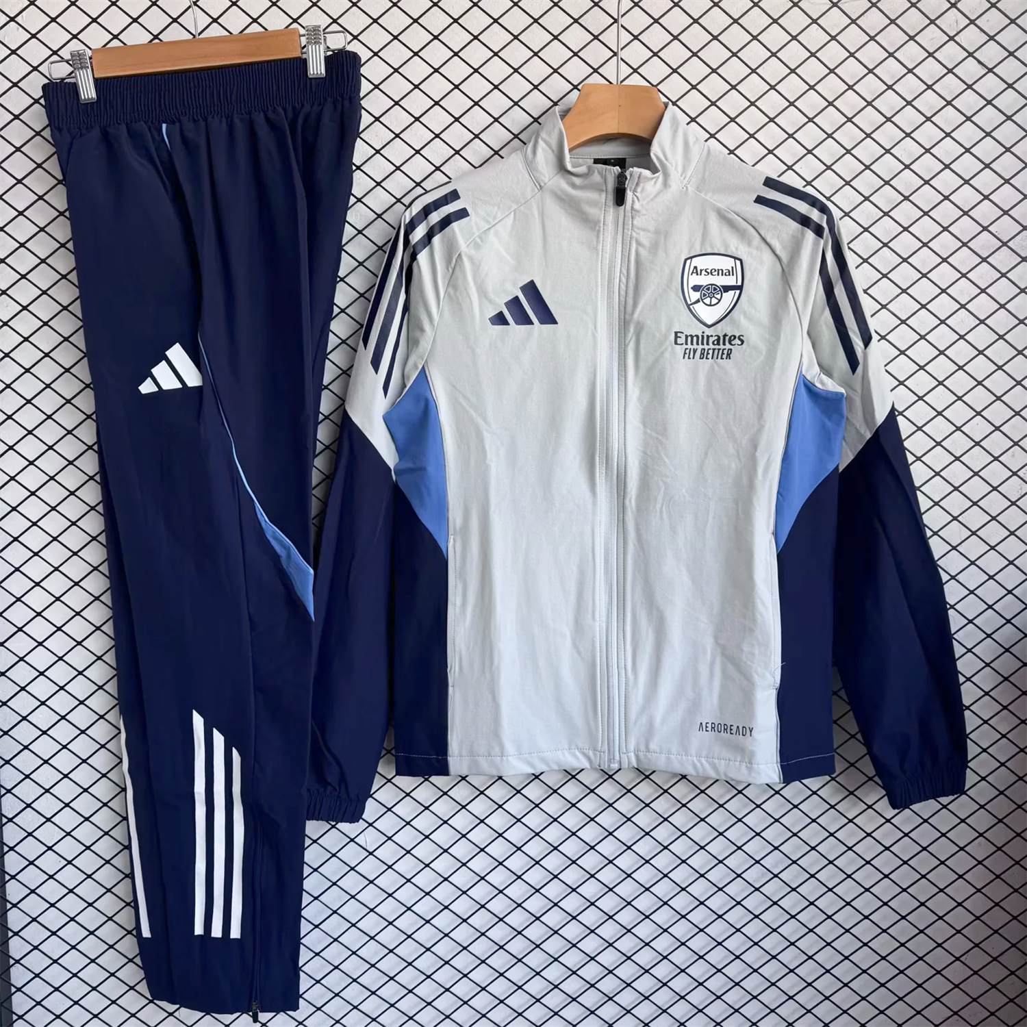 AlphaJersey-Arsenal 25-26 Windbreaker Training Set - Light Grey Top and Blue Pants