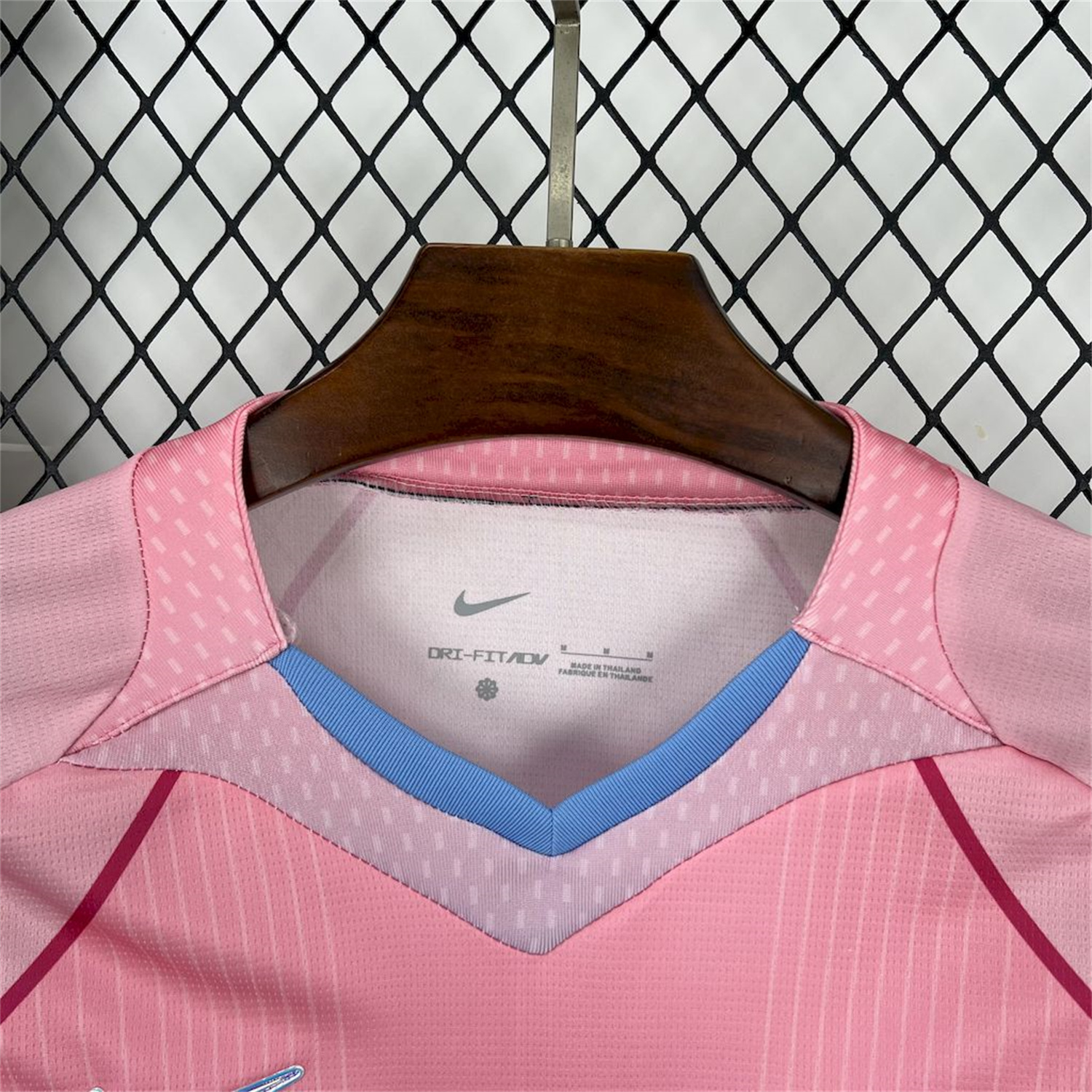 AlphaJersey-Barcelona 25-26 T90 White Lines Pink Special Jersey - Fans Version