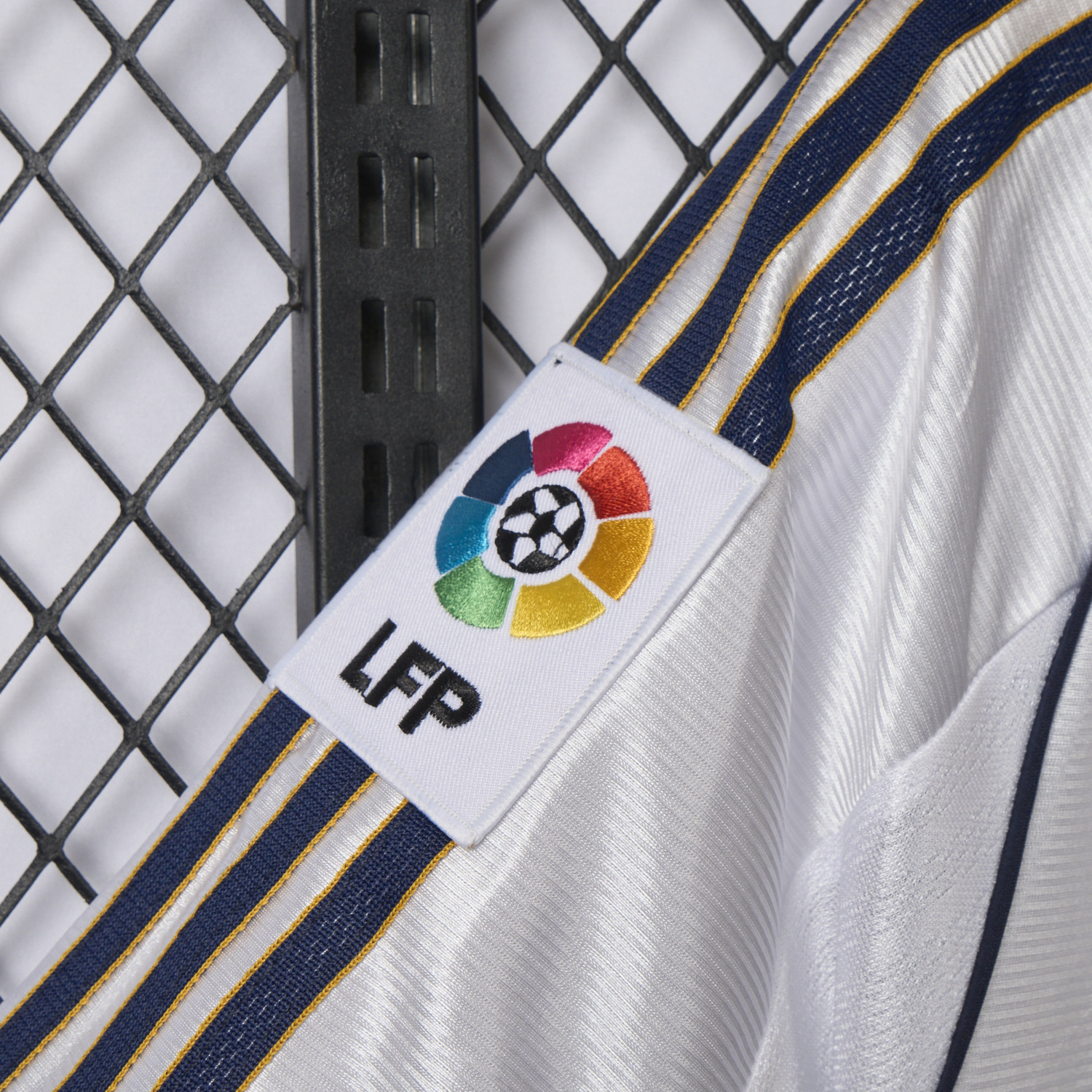 AlphaJersey-Retro Real Madrid 1998-00 Home Stadium Jersey