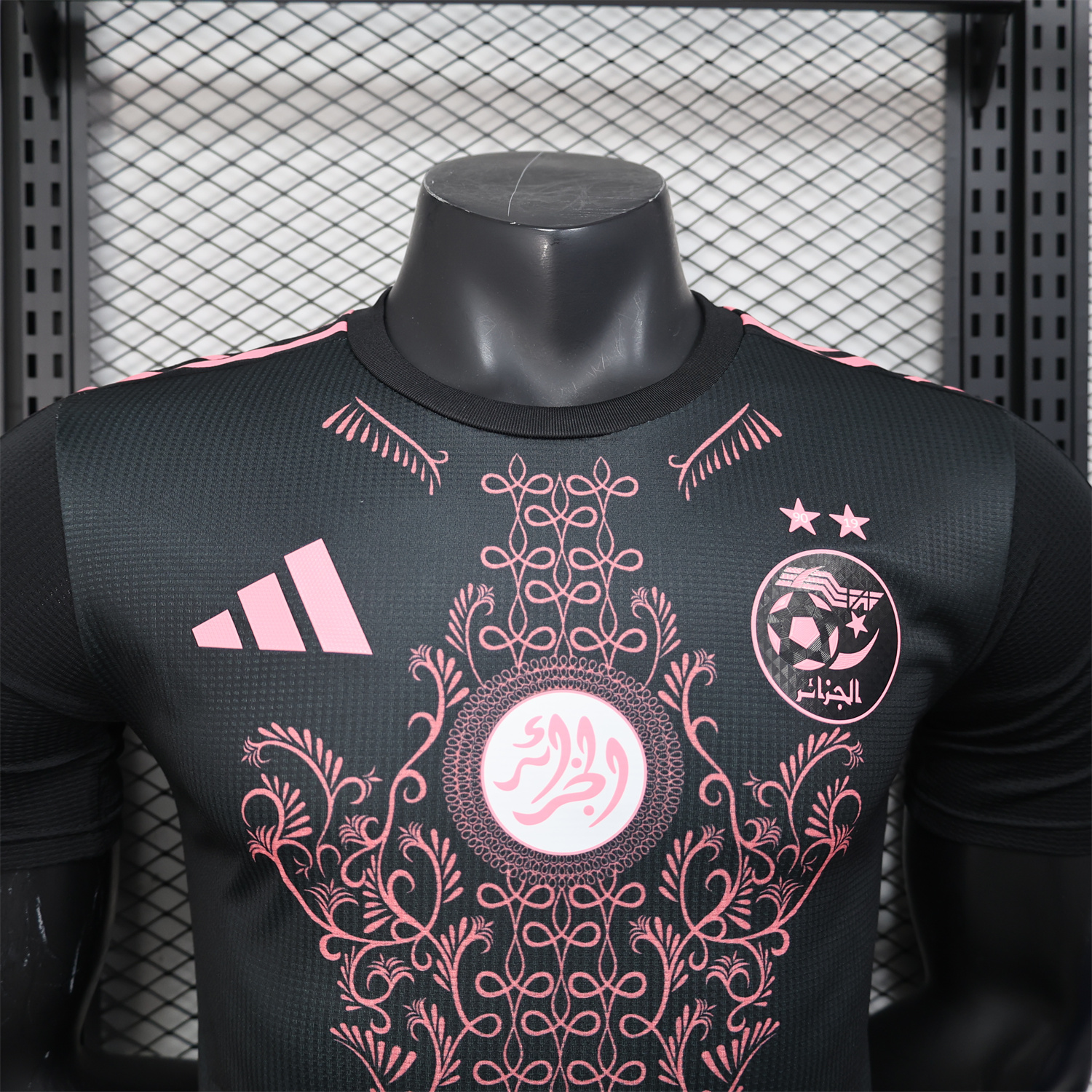 AlphaJersey-Algeria 25-26 Pure Black Jersey with Pink Pattern - Player Version