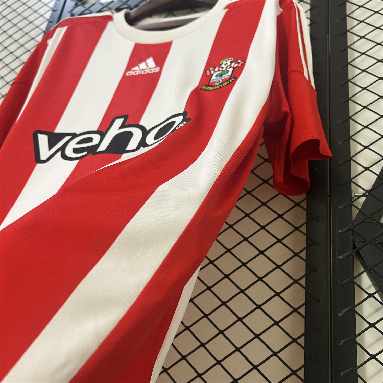 AlphaJersey-Retro Southampton 2015-16 Home Jersey