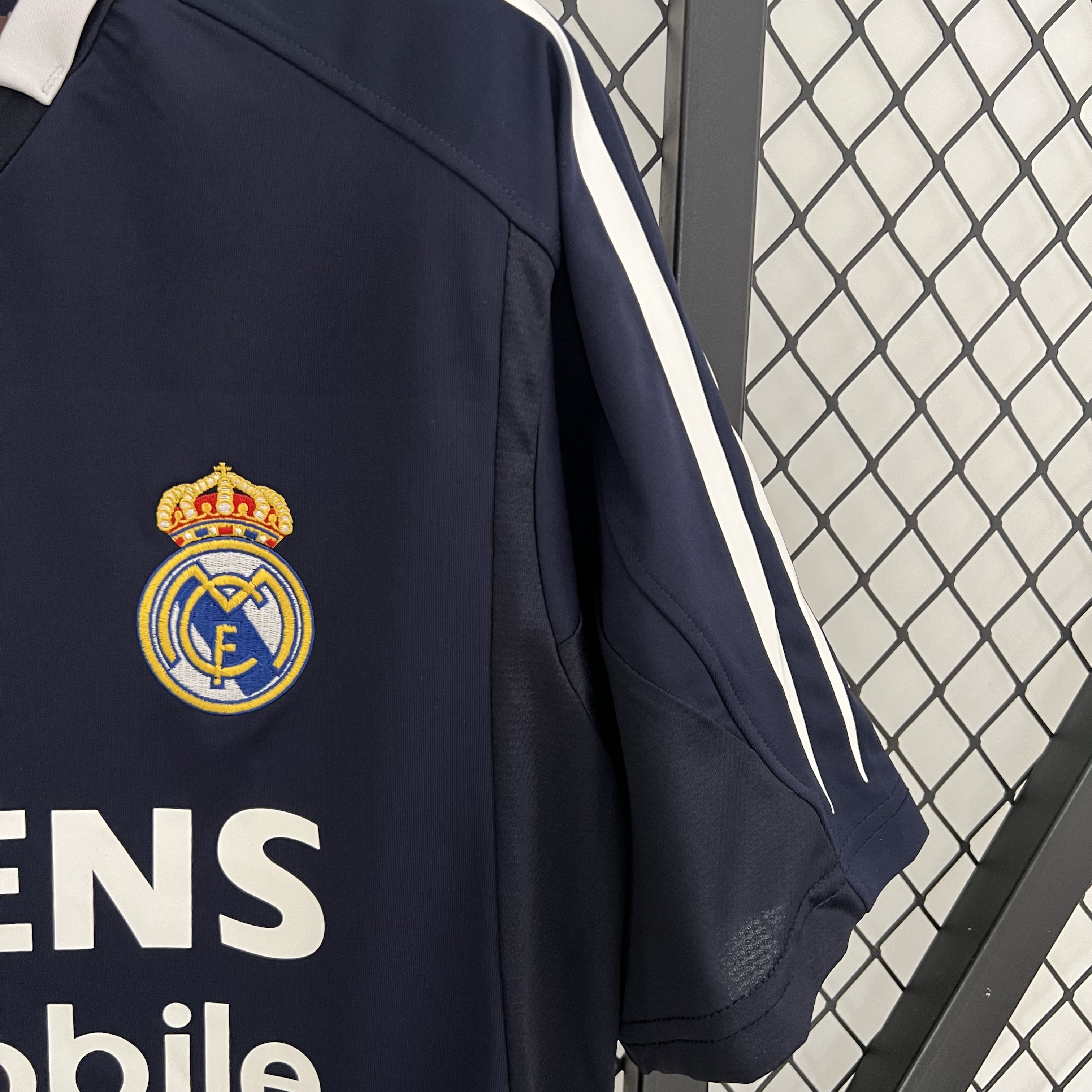 AlphaJersey-Retro Real Madrid 04-05 Away Stadium Jersey