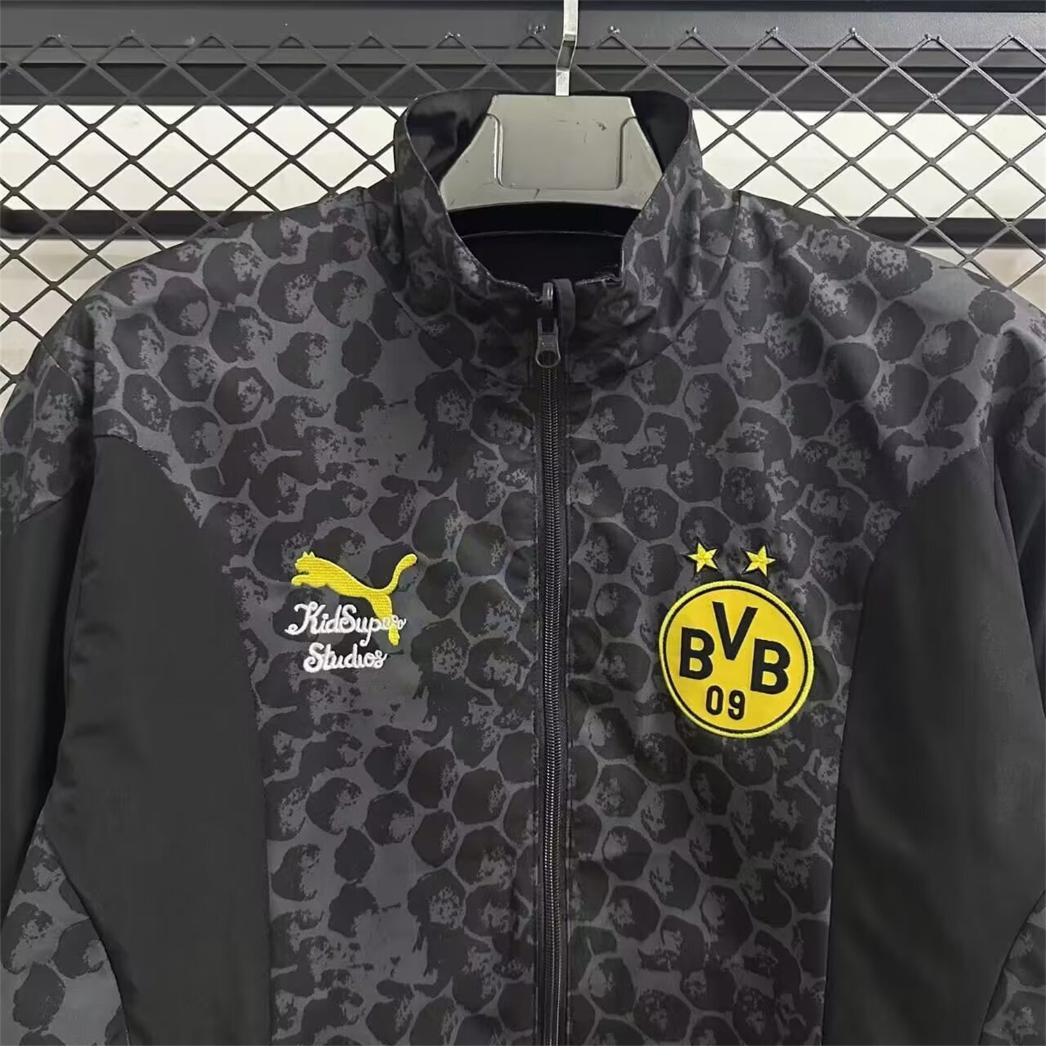 AlphaJersey-Dortmund 25-26 Black and Gray Double-Sided Training Windbreaker Jacket
