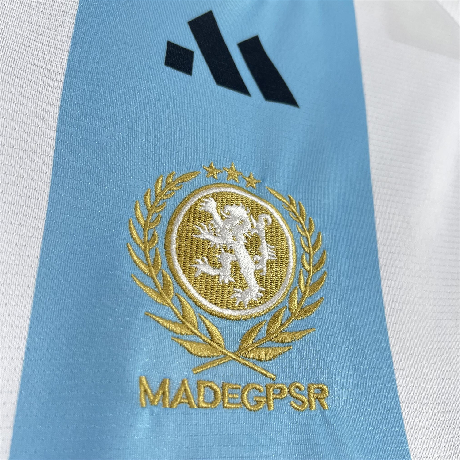 AlphaJersey-Unisex Light Blue Striped 2026 World Cup Style V-Neck Soccer Jersey - Fans Version