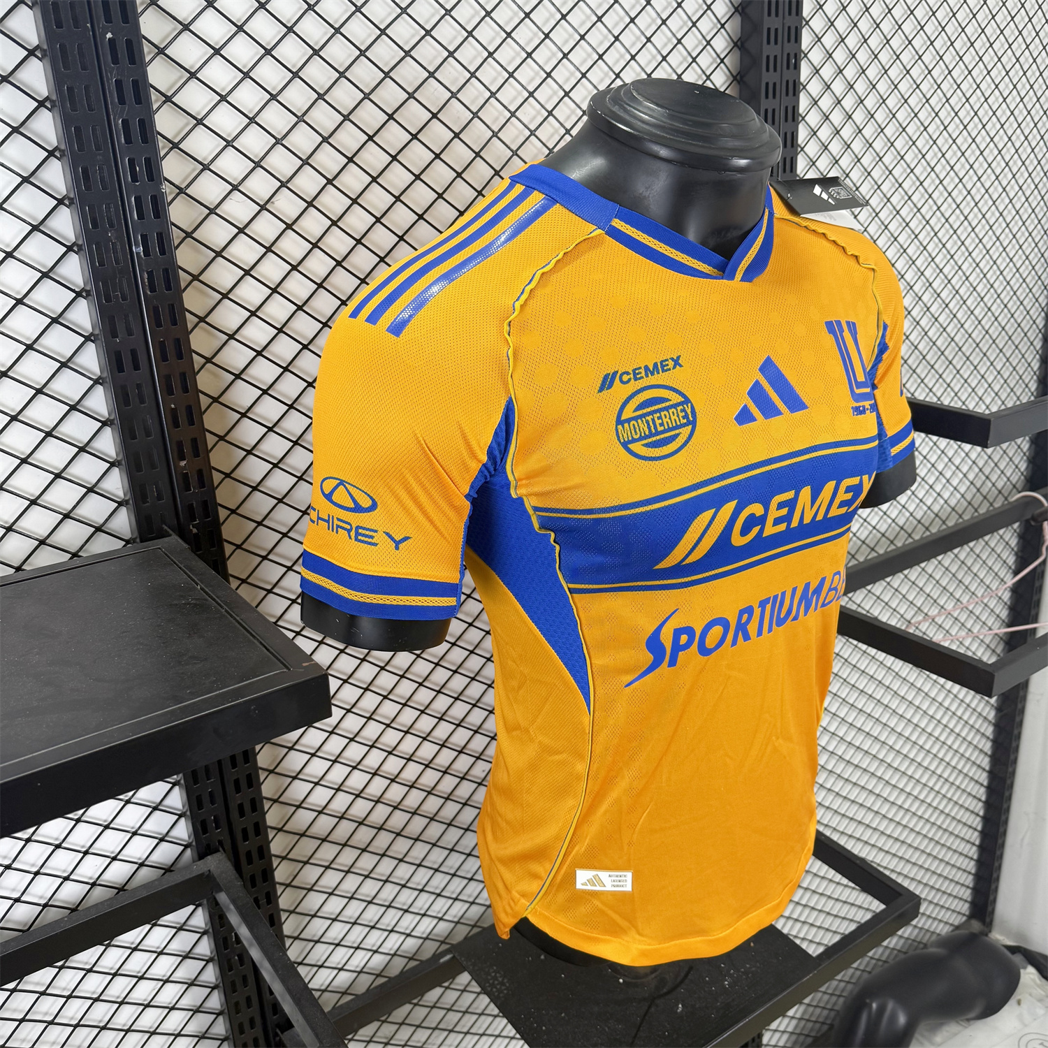 AlphaJersey-Tigres UANL 25-26 Home Jersey With All Sponsors - Player Version