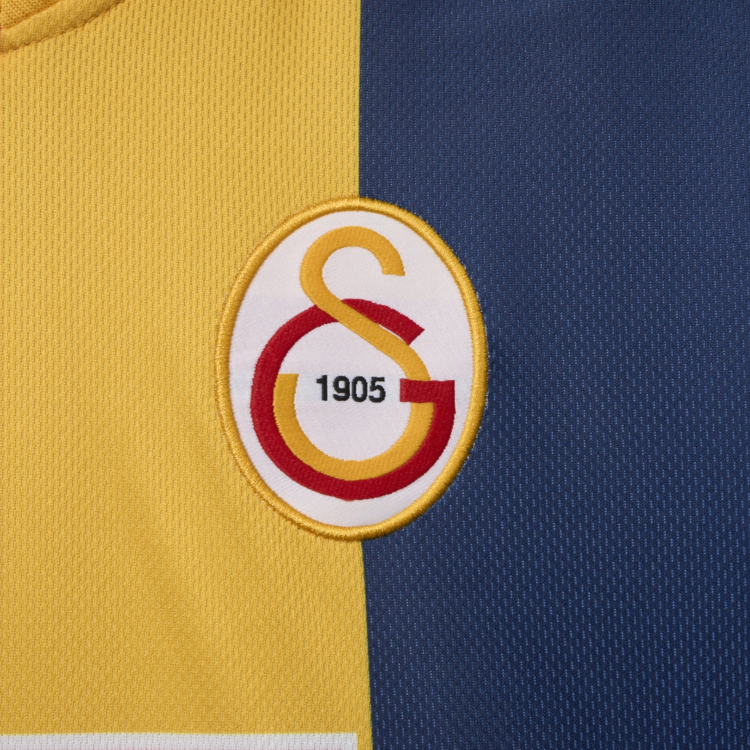 AlphaJersey-Retro Galatasaray 1998-99 Third Jersey