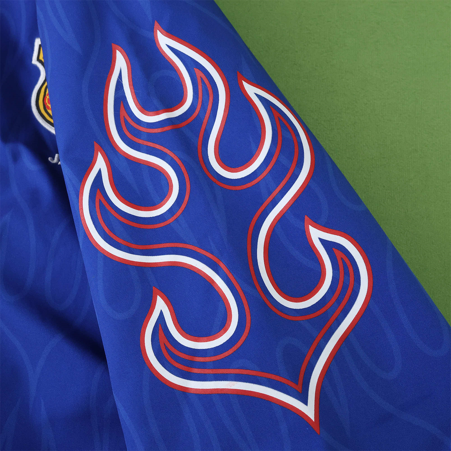 AlphaJersey-Retro Japan 1998 Throwback Double Sided Reversible Windbreaker - White & Blue