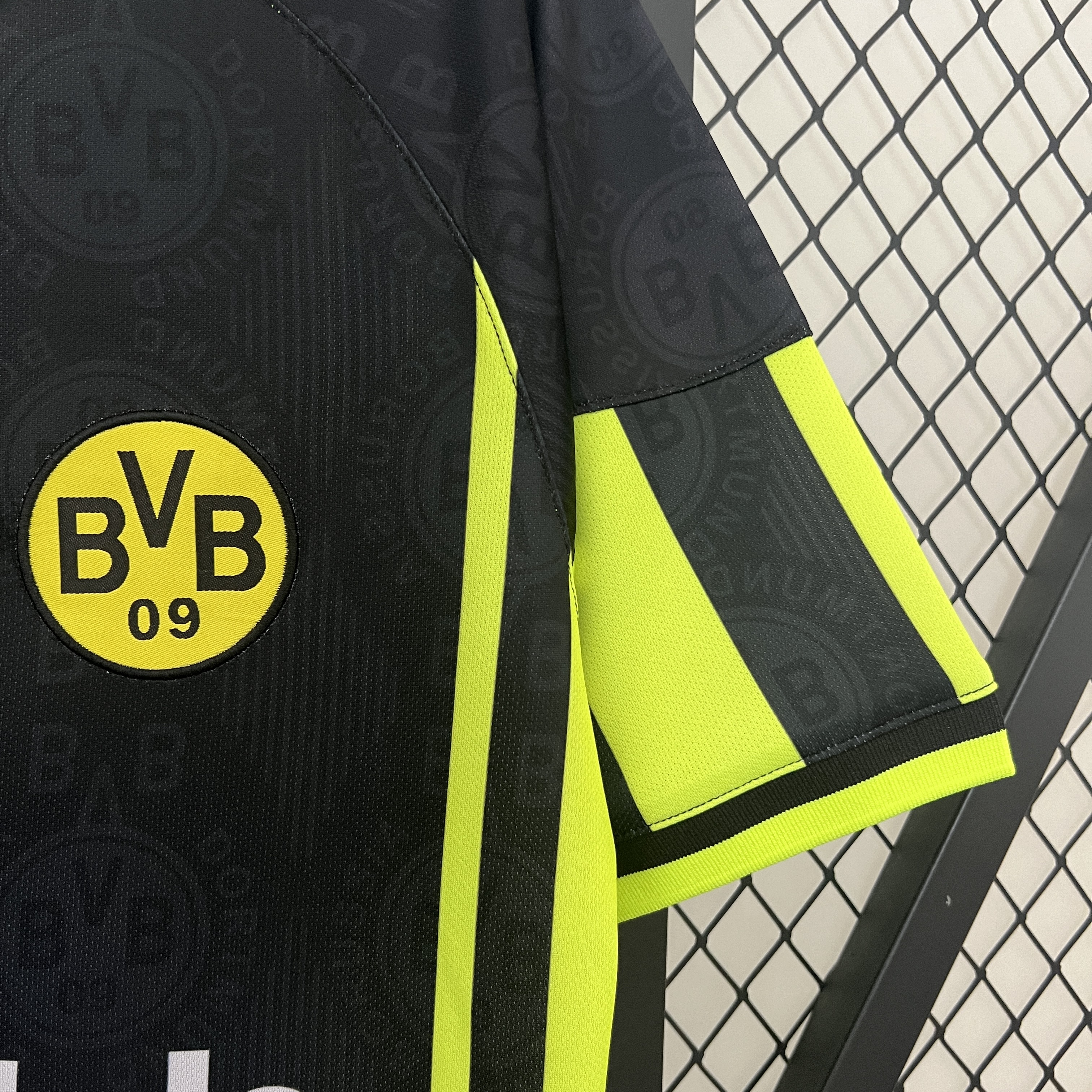 AlphaJersey-Retro Dortmund 1996-97 Away Jersey