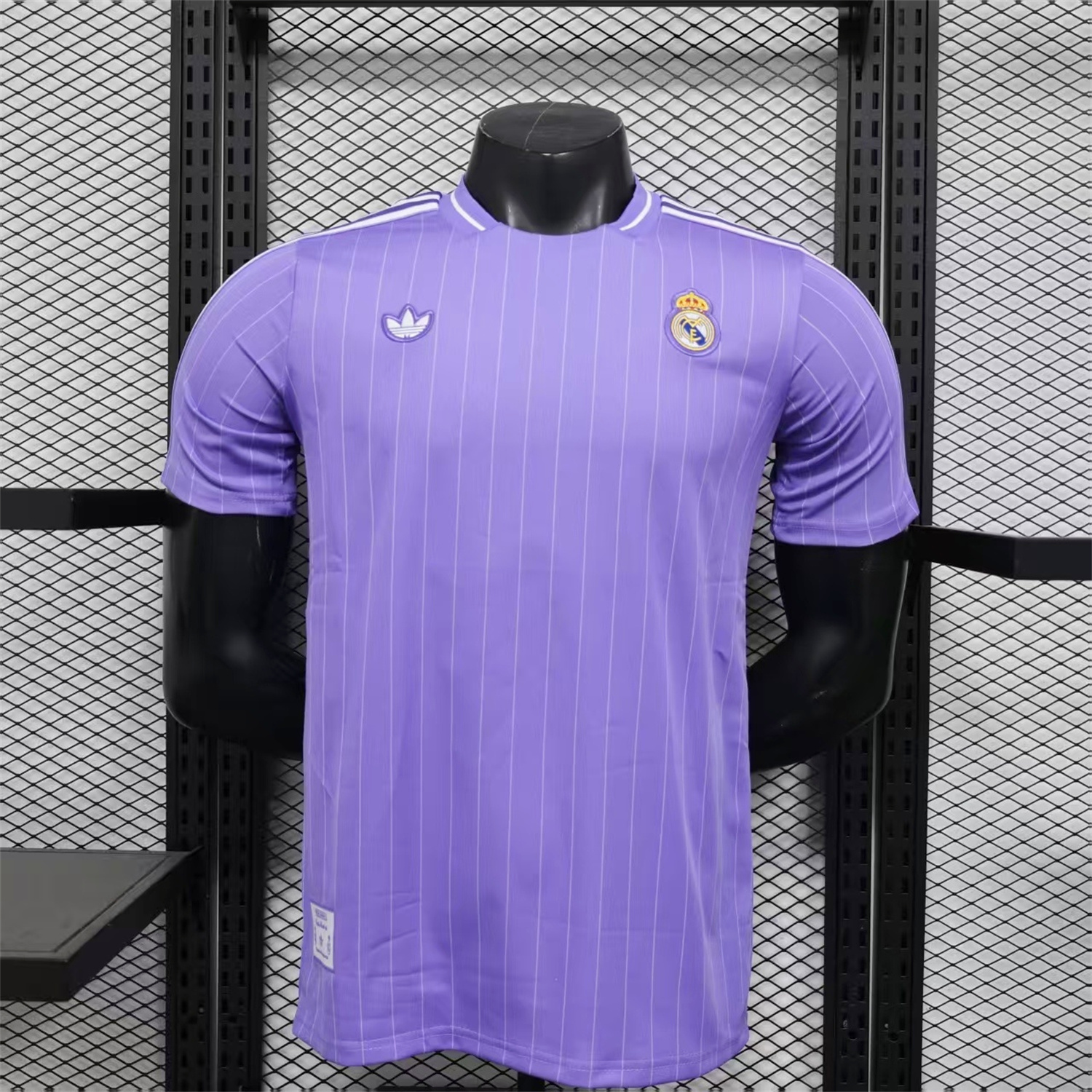 AlphaJersey-Real Madrid 25-26 Icon Range Trefoil Light Purple Travel Jersey - Player Version