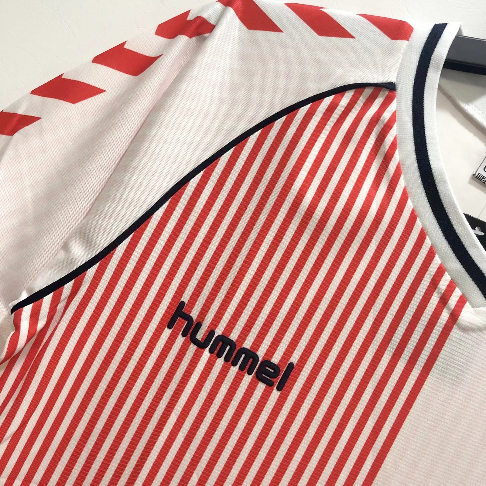 AlphaJersey-Retro Denmark 1986 Away Stadium Jersey