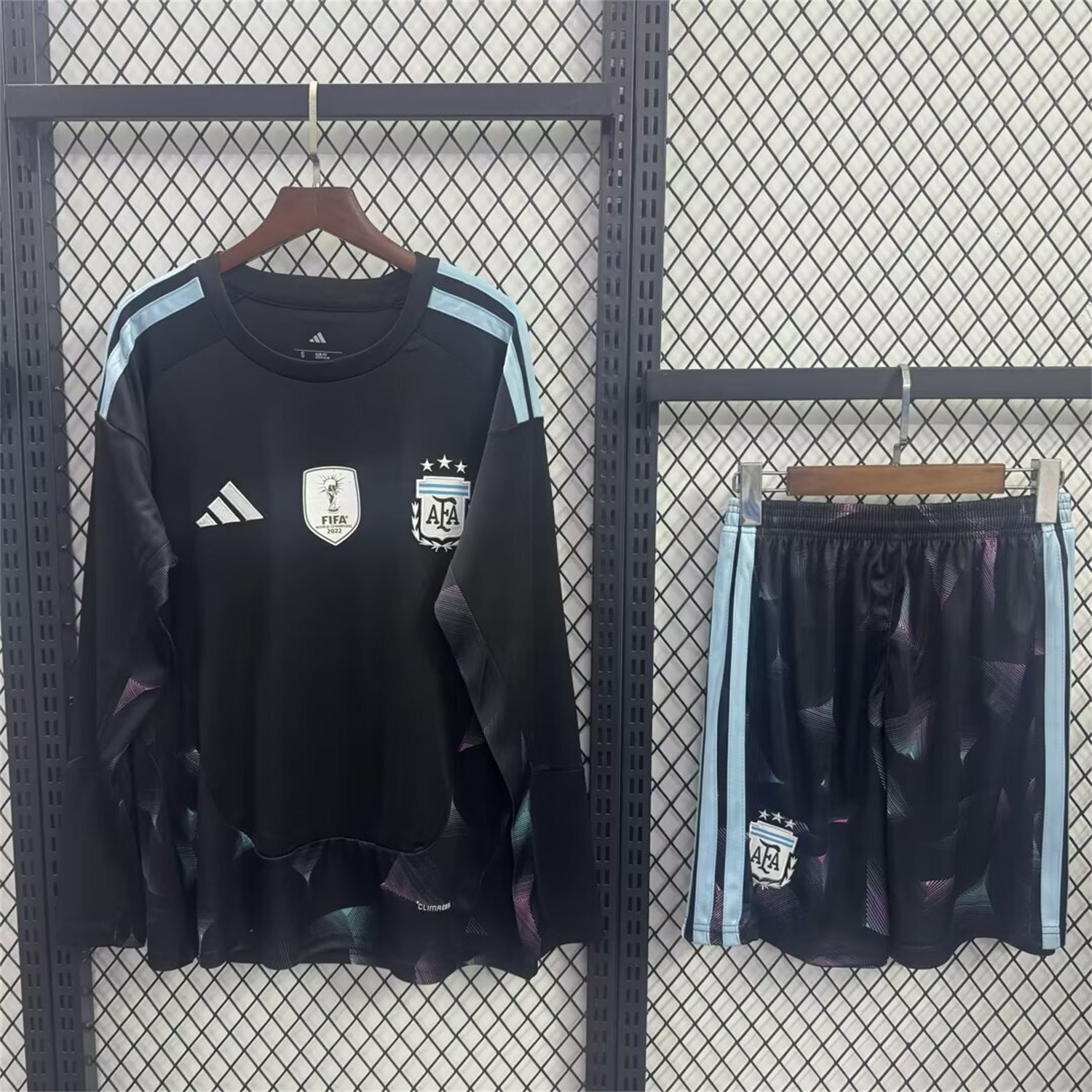 AlphaJersey-Argentina 2026 Goalkeeper Black Long Sleeves Kids Kit
