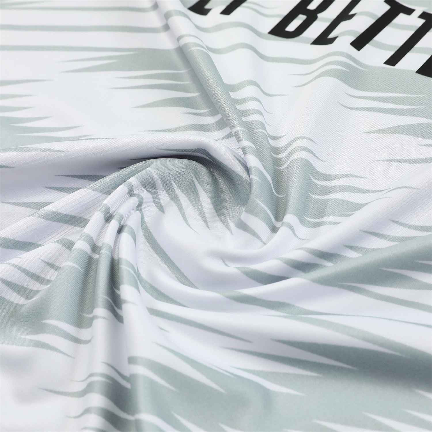 AlphaJersey-Real Madrid 25-26 Short-Sleeve Training Set - Grey Arrow Pattern Top & Black Shorts
