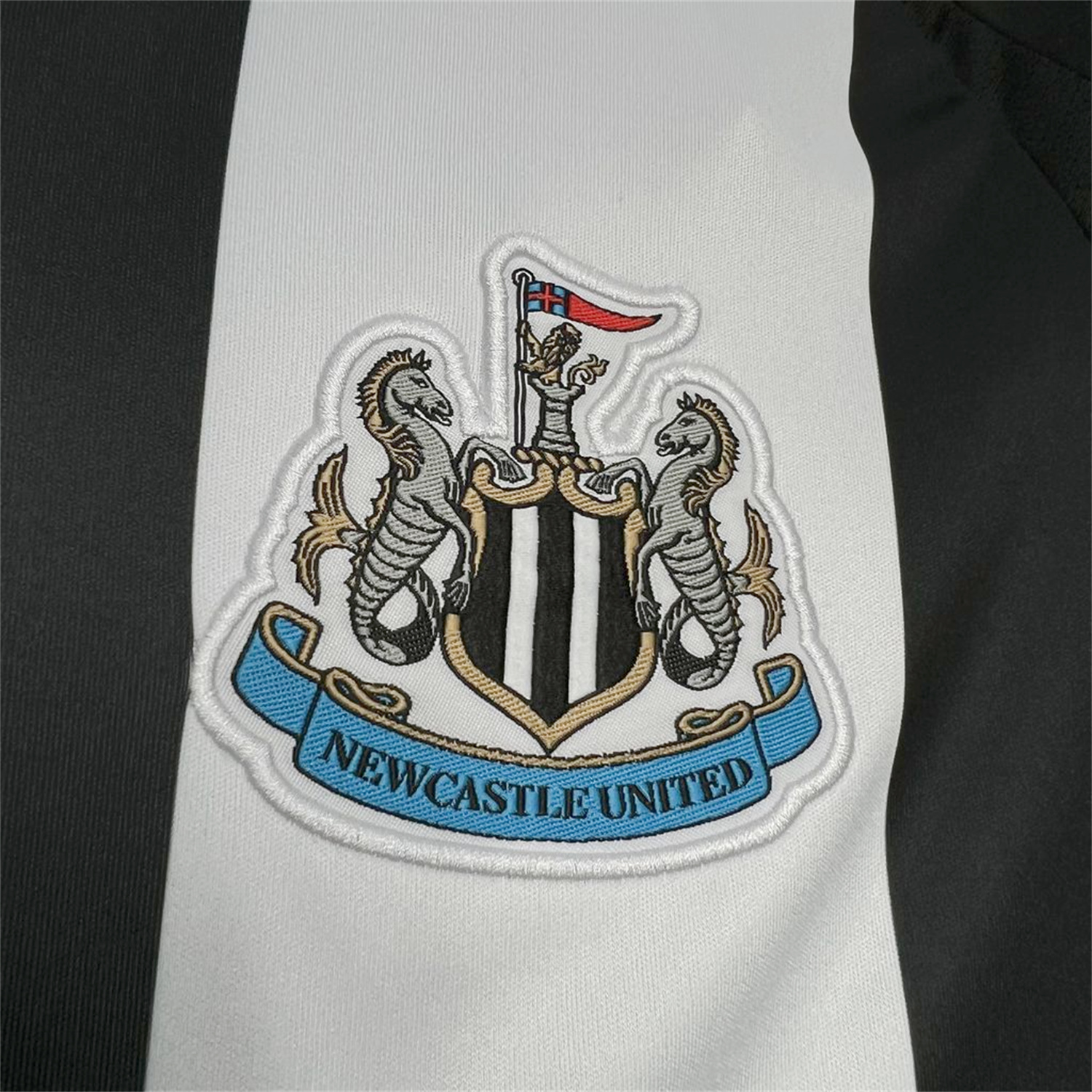 AlphaJersey-Newcastle United 2025 CARABAO CUP FINAL Home Jersey - Fans Version