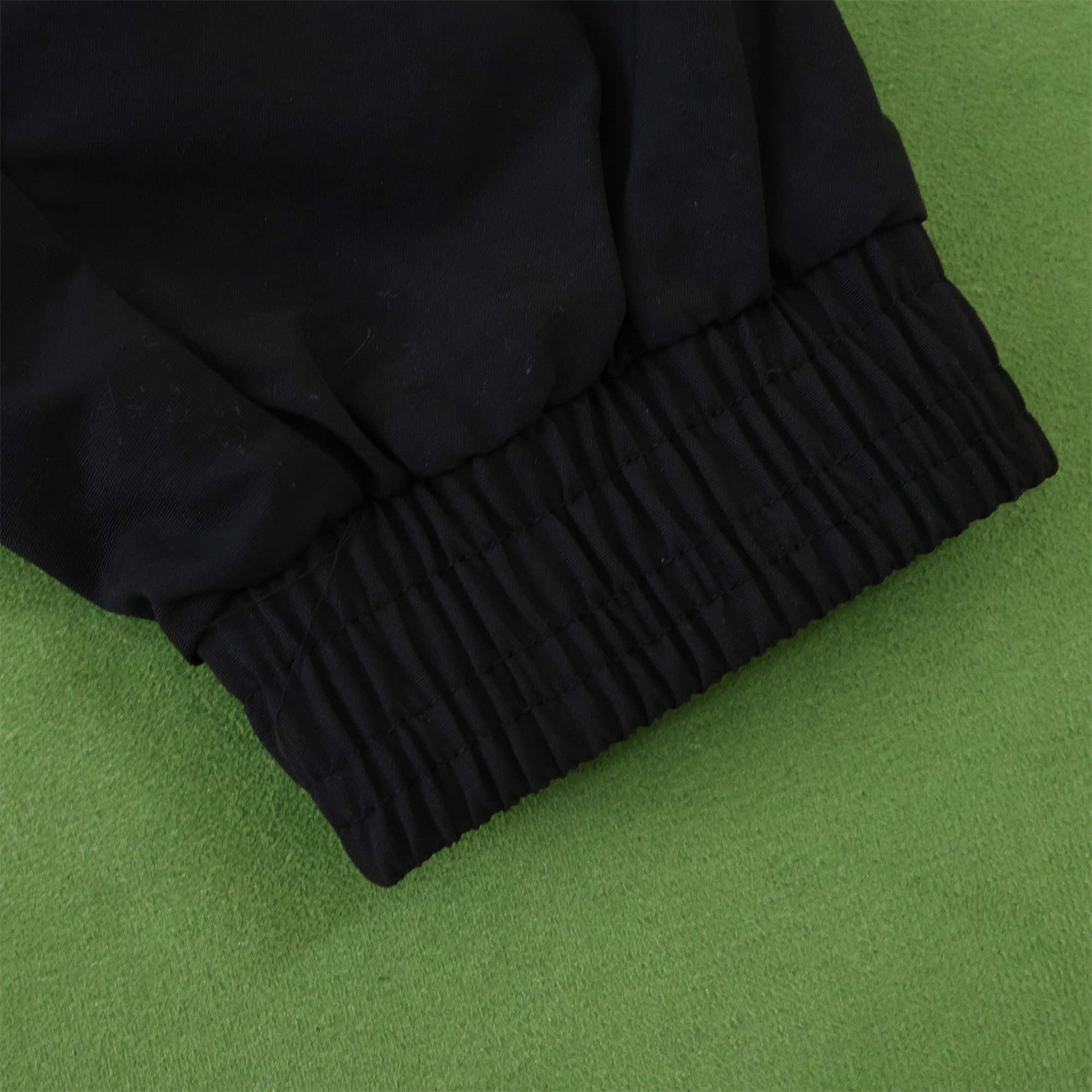 AlphaJersey-Liver.pool 25-26 Throwback Windbreaker Jacket - Black
