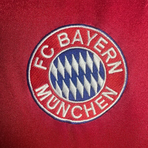AlphaJersey-Retro Bayern Munich 2003-04 Home Jersey