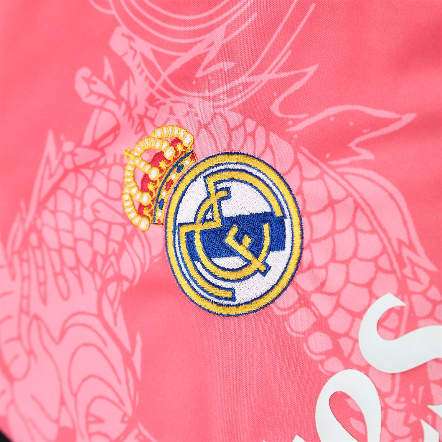 AlphaJersey-Real Madrid 25-26 Short-Sleeve Training Set - Pink-Black Dragon Top & Black-White Shorts