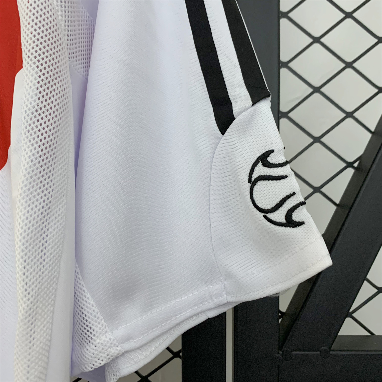 AlphaJersey-Retro River Plate 2006-07 Home Jersey