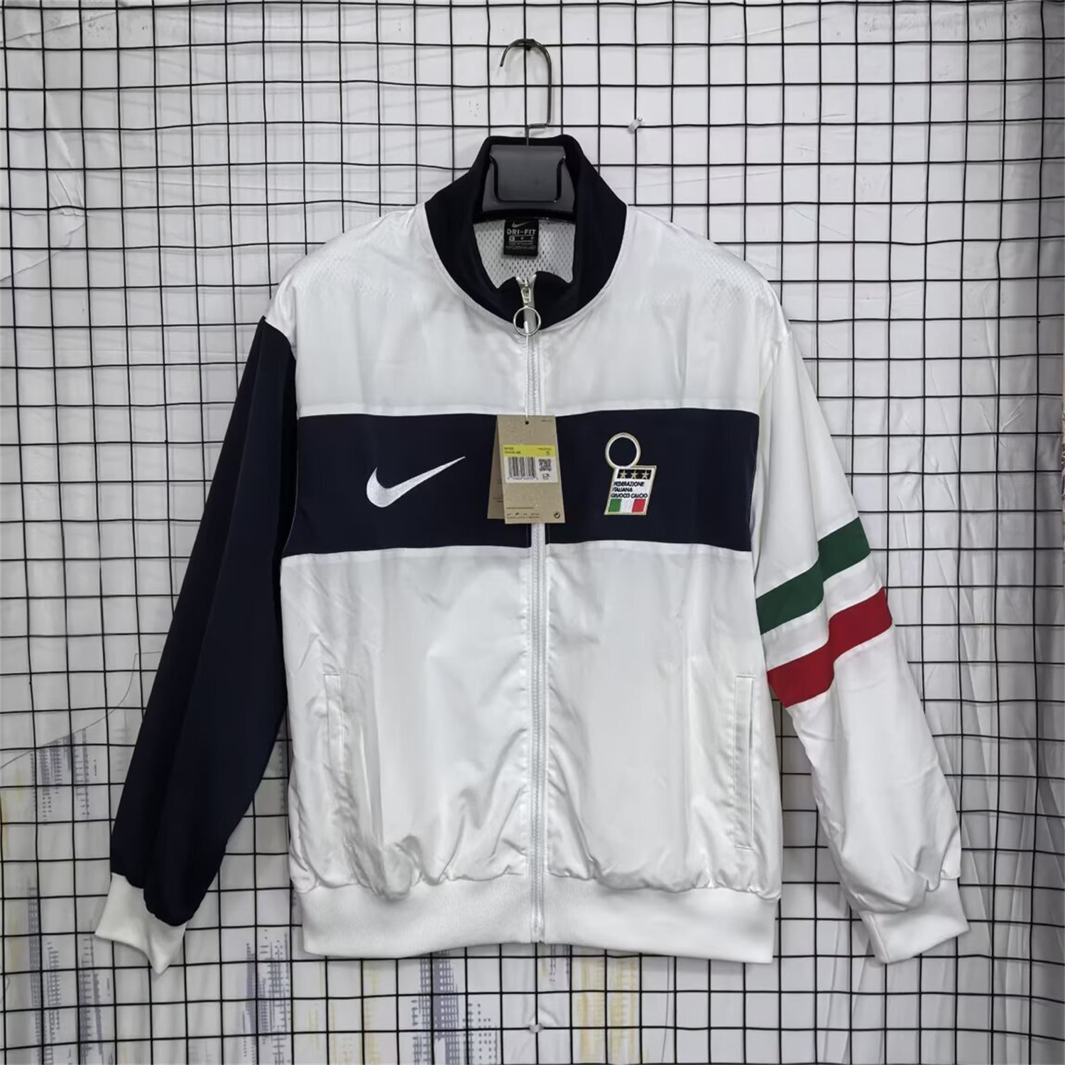 AlphaJersey-Italy 25-26 Throwback Windbreaker Jacket - White And Black