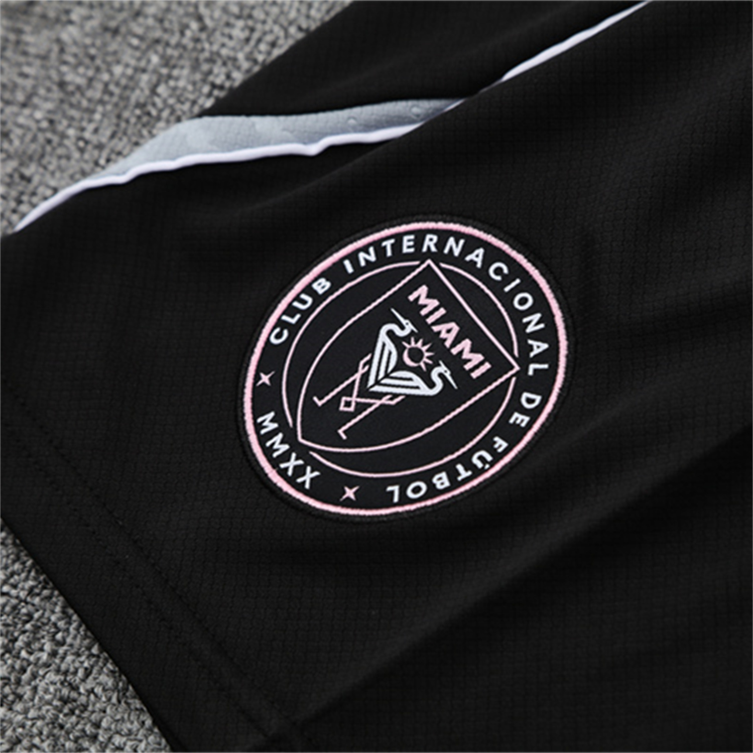 AlphaJersey-INT M.A.M 25-26 Kids Short-Sleeve Training Set - Black Top and Shorts