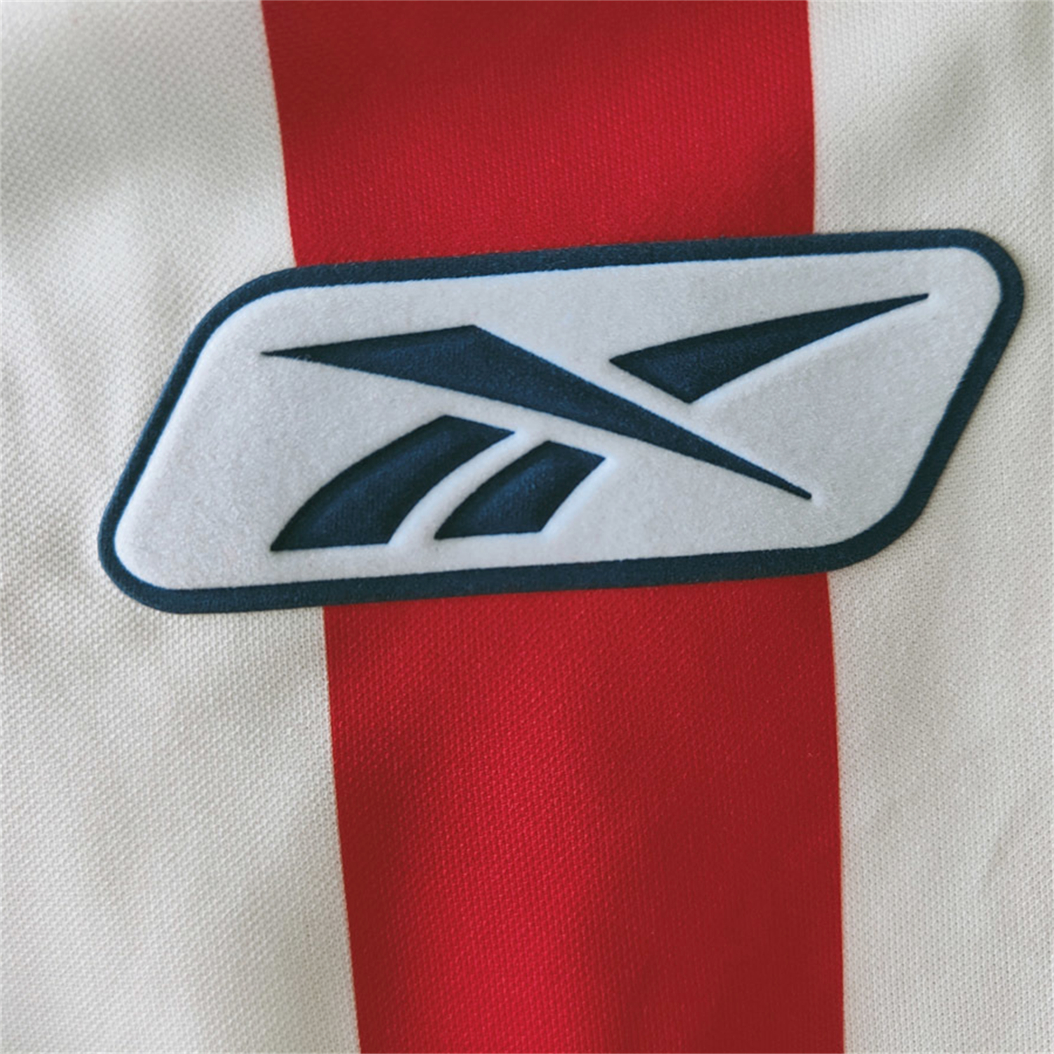 AlphaJersey-Retro Chivas de Guadalajara 2004-05 Home Jersey